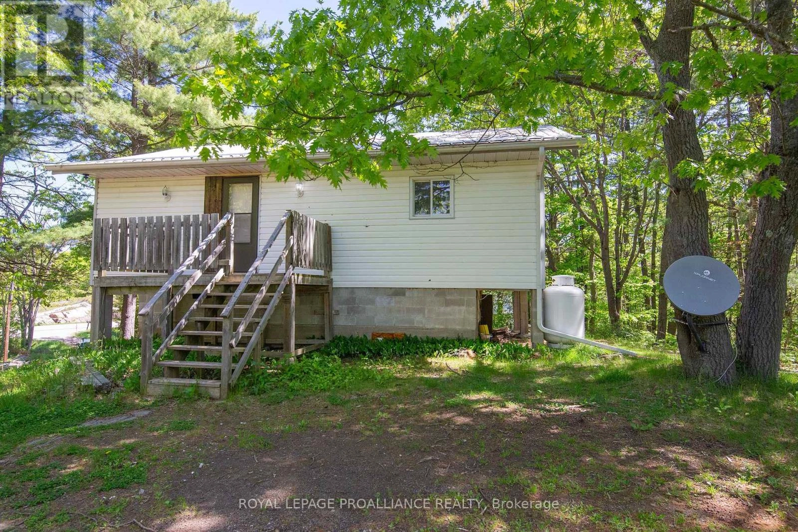 113166 /113176 Hwy 7, Addington Highlands, Ontario  K0H 1Z0 - Photo 2 - X12267547