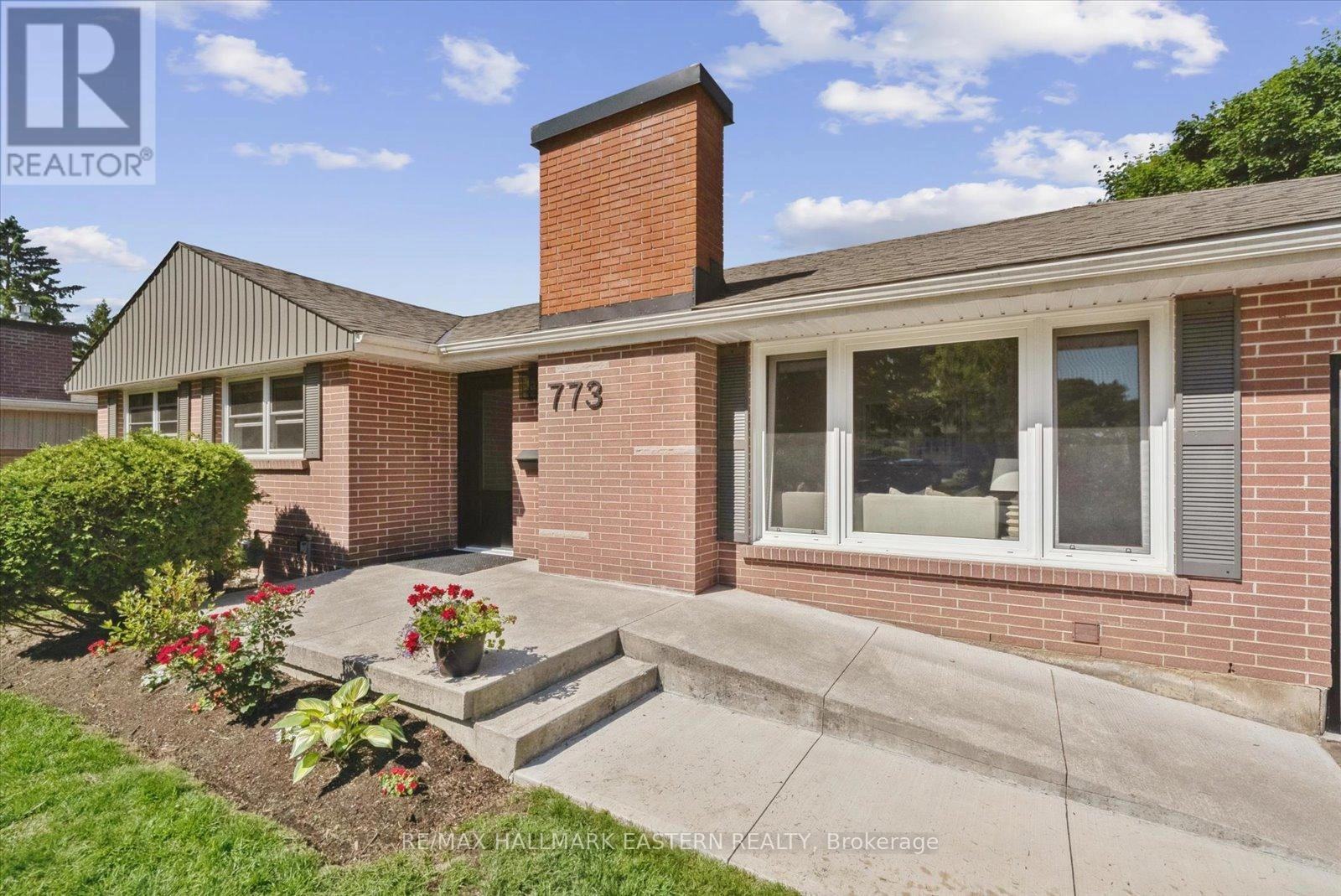 773 Hopkins Avenue, Peterborough West, Ontario  K9J 4Y7 - Photo 3 - X12267565
