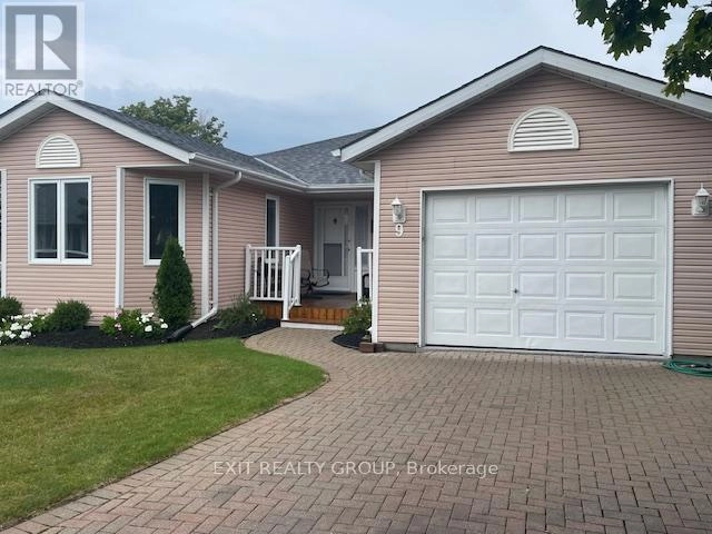 9 Quaker Court, Prince Edward County, Ontario  K0K 3L0 - Photo 2 - X12267692