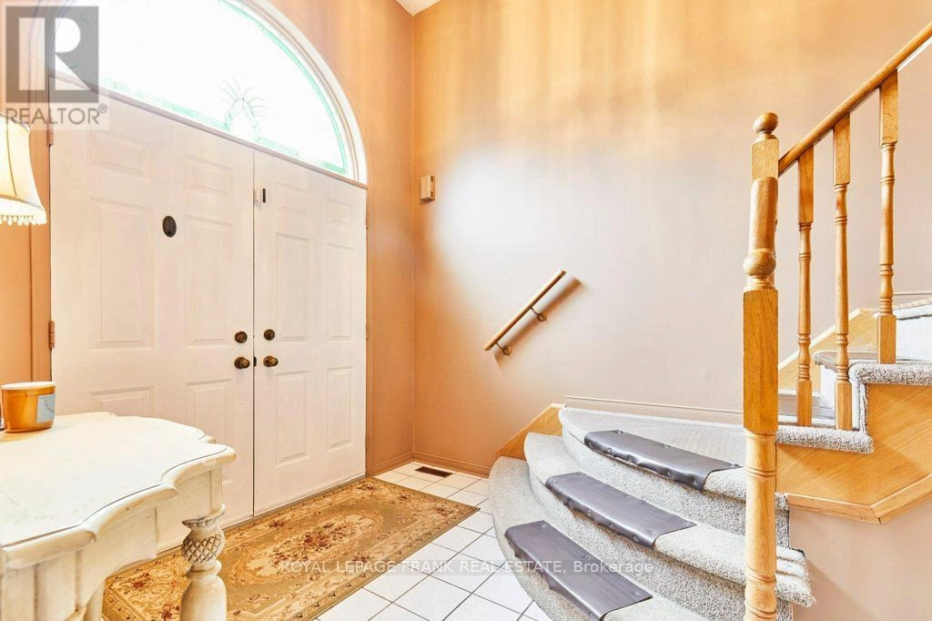 1775 Edenwood Drive, Oshawa, Ontario  L1G 7Y3 - Photo 3 - E12228979