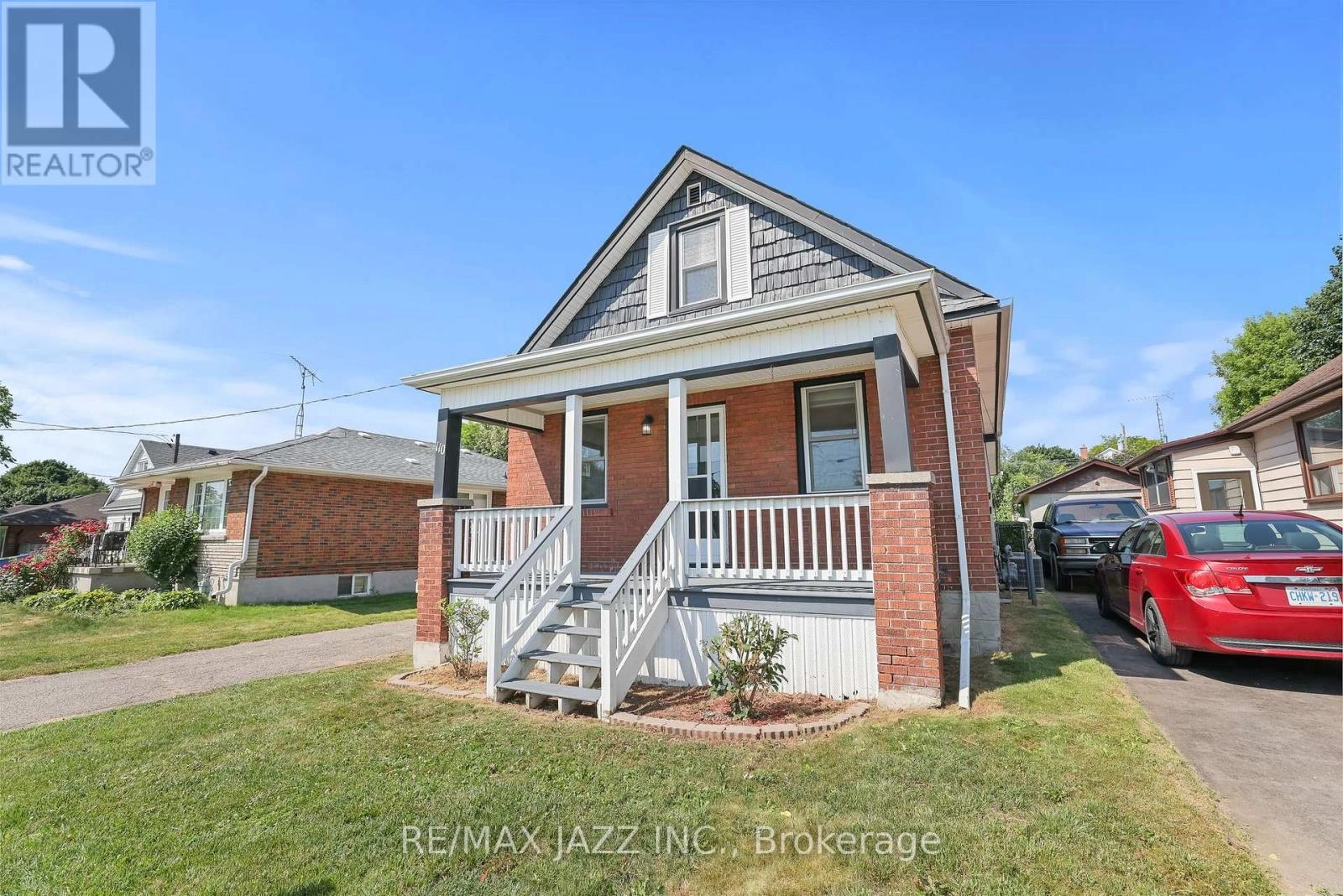 110 Gibbons Street, Oshawa, Ontario  L1J 4Y2 - Photo 3 - E12268212