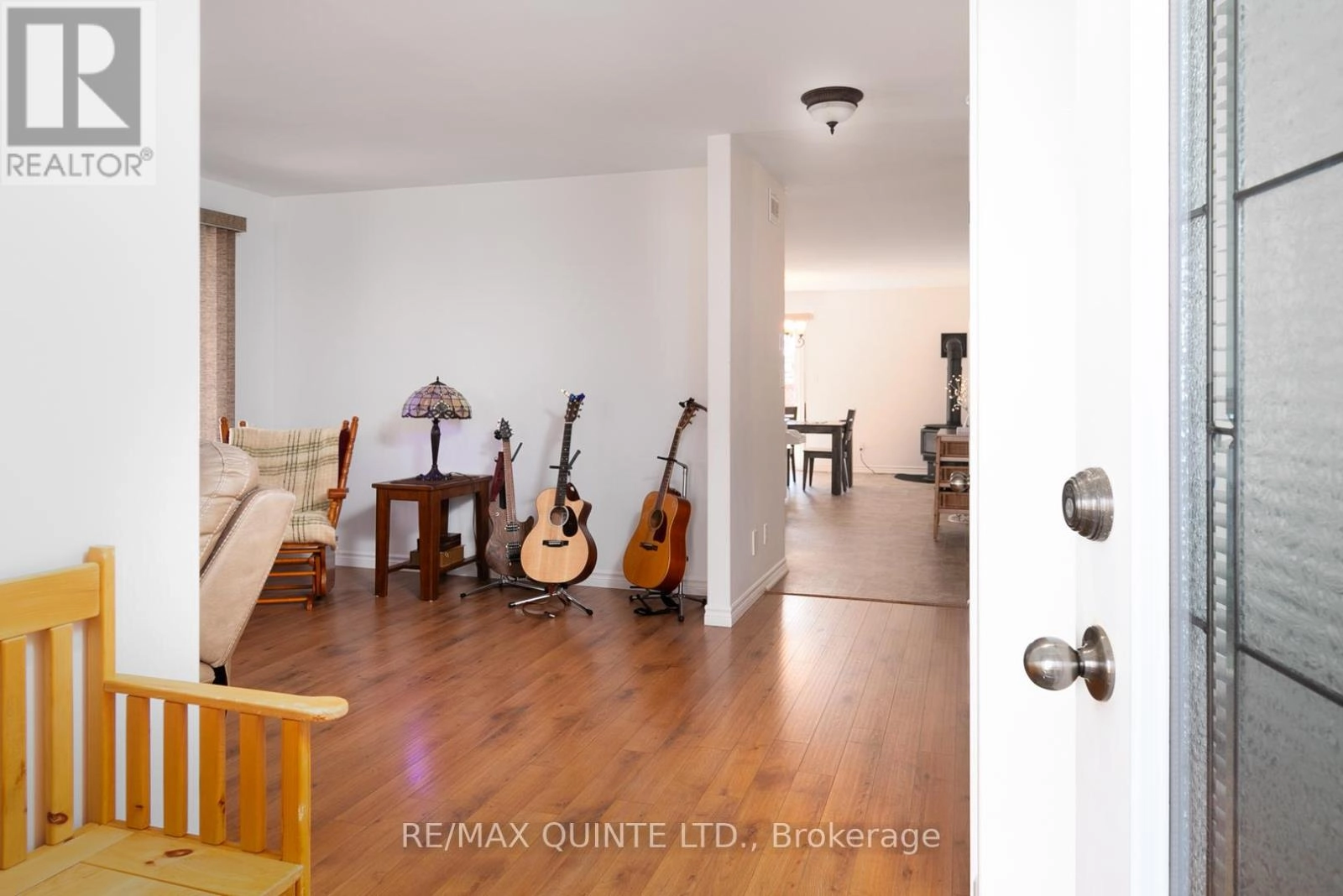 21 Gale Crescent, Belleville, Ontario  K8N 0M9 - Photo 3 - X12268245