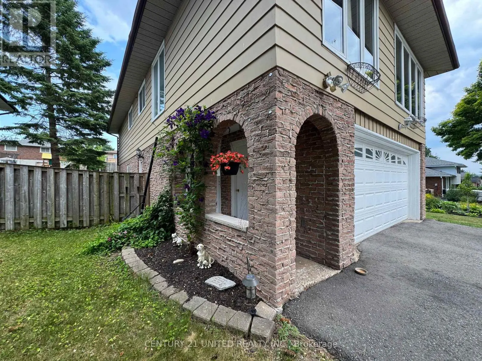 245 Maxwell Avenue, Peterborough South, Ontario  K9J 1B4 - Photo 1 - X12268949