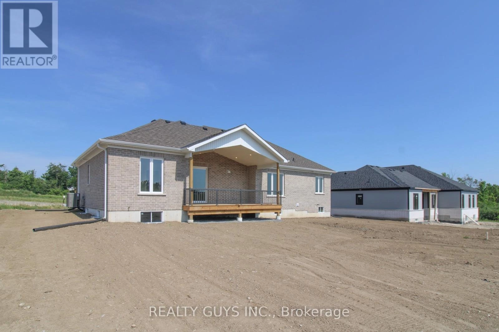 2418 Gwendolyn Court, Cavan Monaghan, Ontario  L0A 1C0 - Photo 3 - X12259842