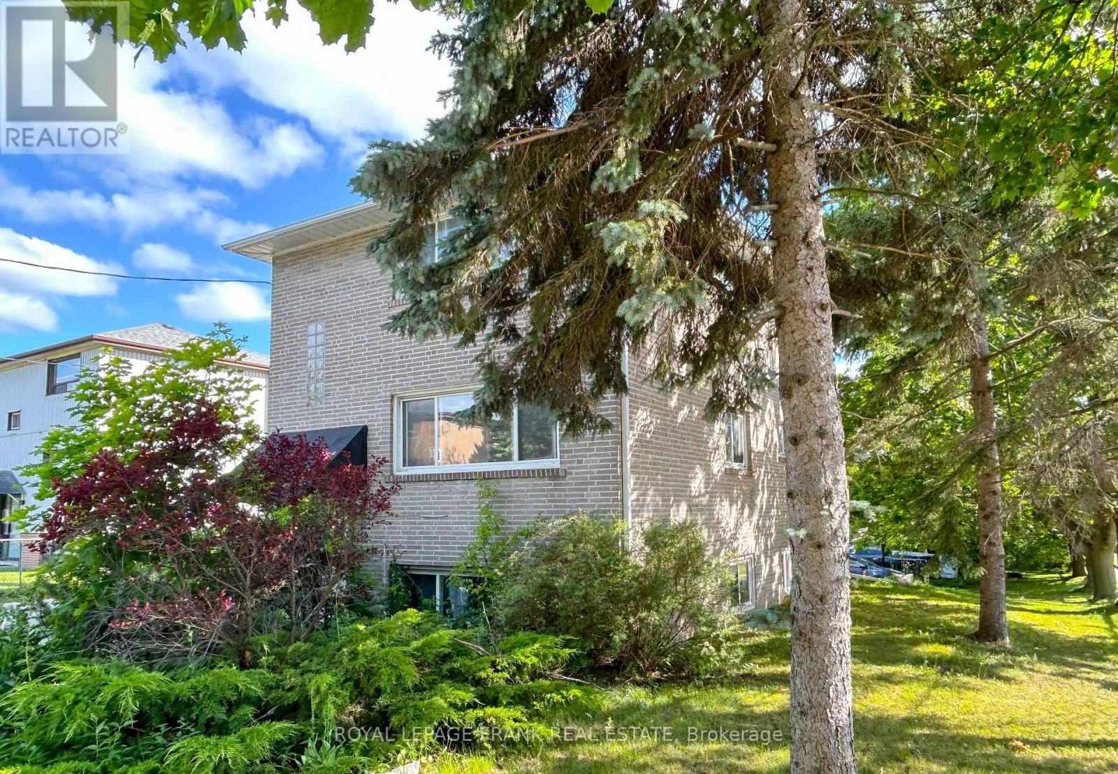 1030 Ravine Road, Oshawa, Ontario  L1H 4C8 - Photo 2 - E12269251