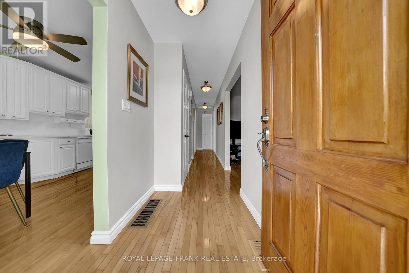 406 Wilson Road N, Oshawa, Ontario  L1G 6E5 - Photo 2 - E12269587