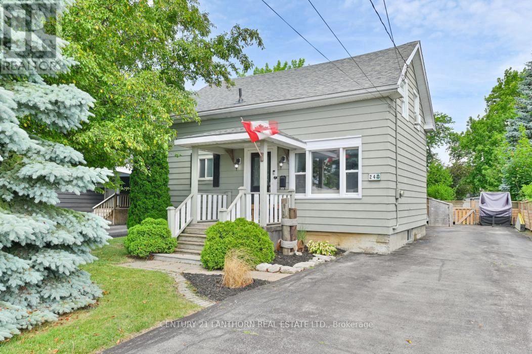 24 Parker Street, Belleville, Ontario  K8P 1C8 - Photo 2 - X12270100