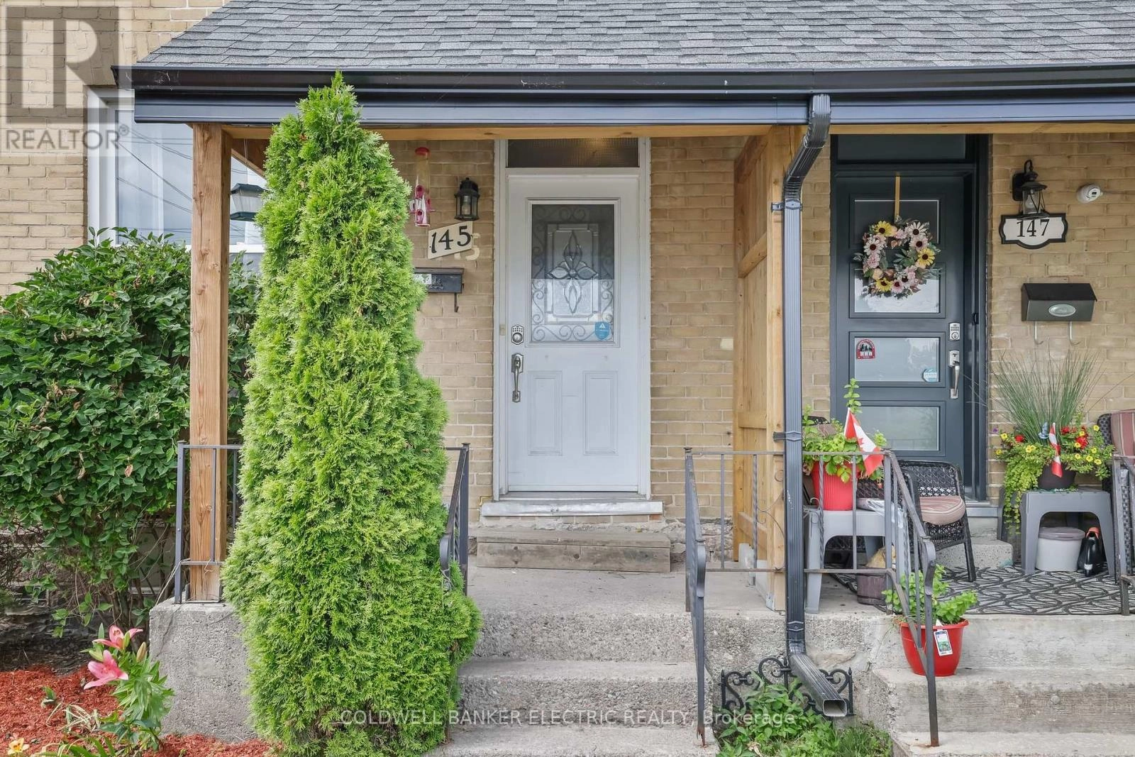 145 Stewart Street, Peterborough Central, Ontario  K9J 3M3 - Photo 3 - X12270219