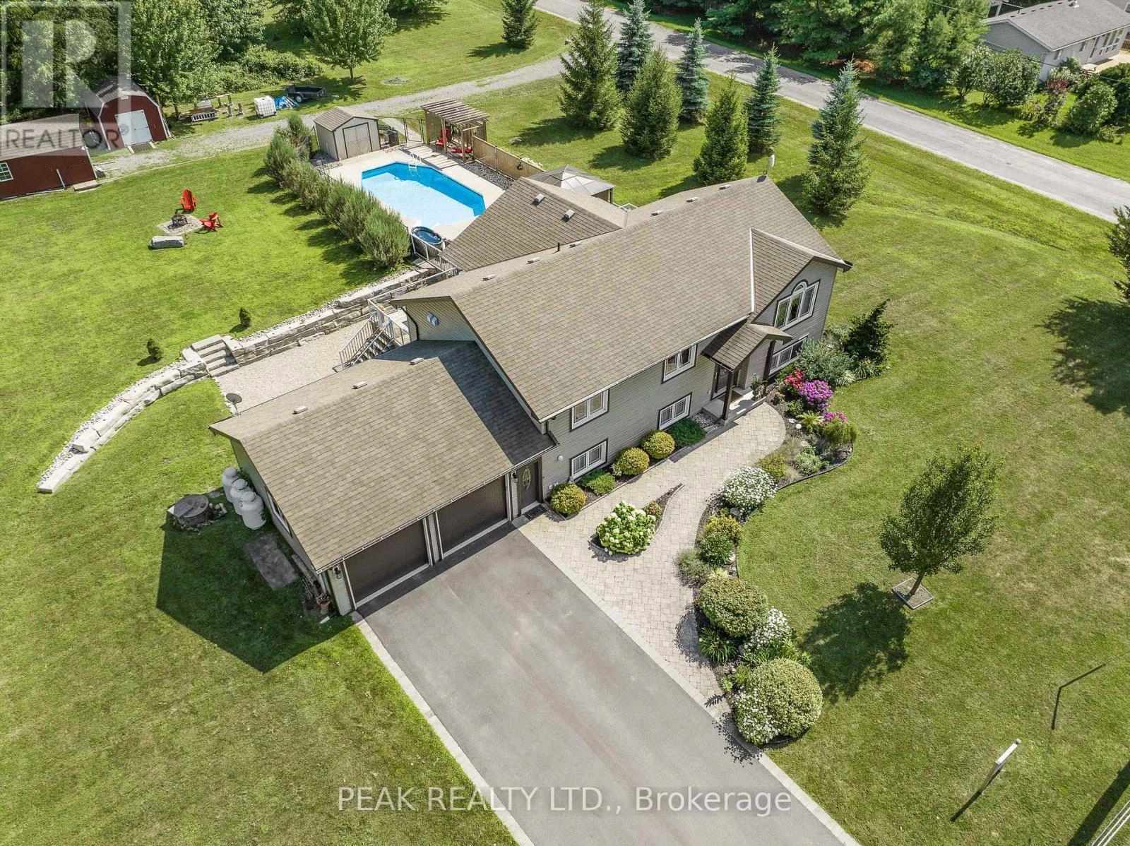 116 Prinyers Cove Crescent, Prince Edward County, Ontario  K0K 2T0 - Photo 2 - X12270291