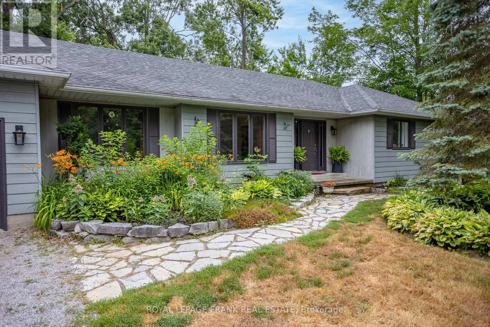 102 Edwina Drive, Trent Lakes, Ontario  K0M 1A0 - Photo 3 - X12270412