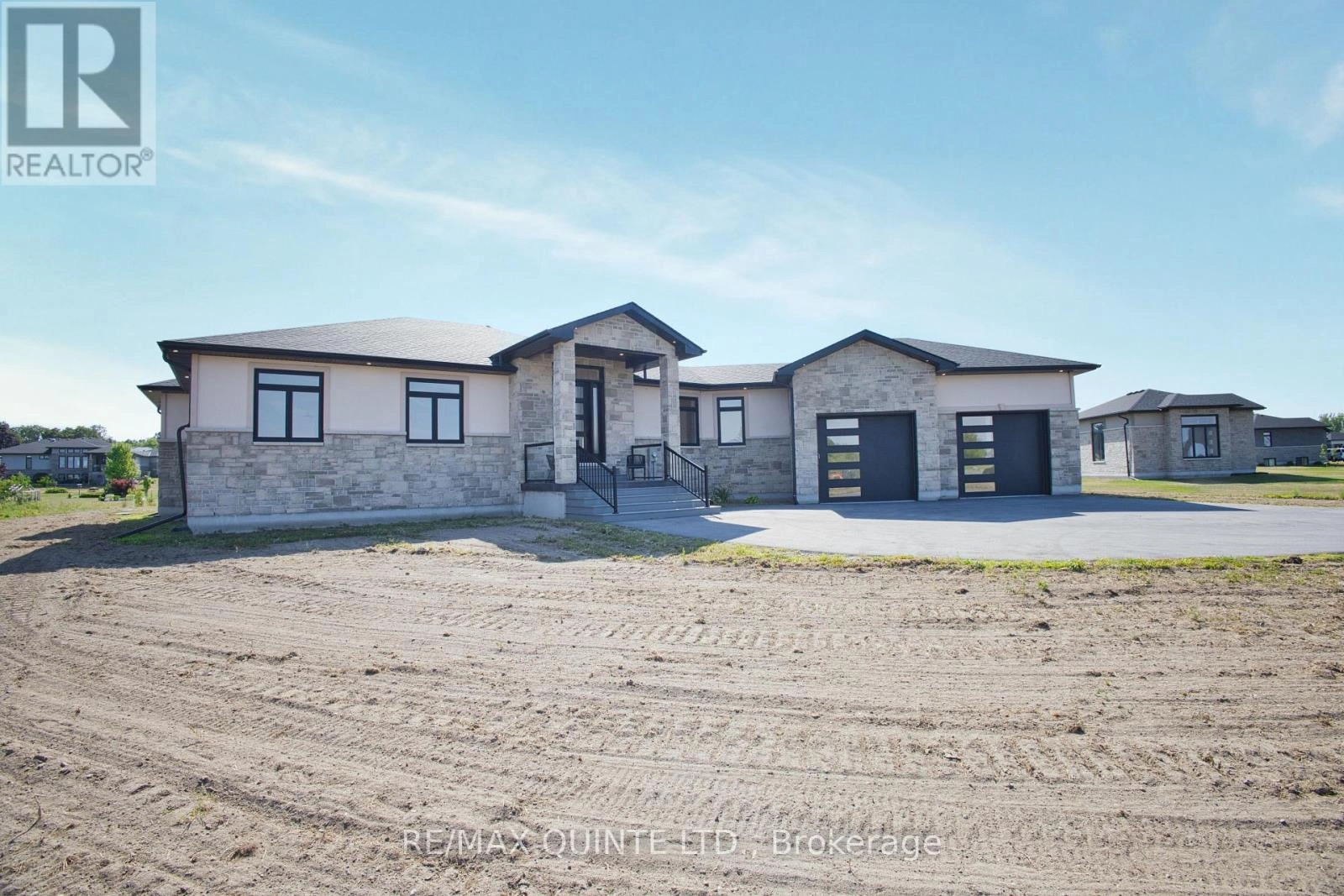 76 Navigation Drive, Prince Edward County, Ontario  K8N 0G1 - Photo 2 - X12270424
