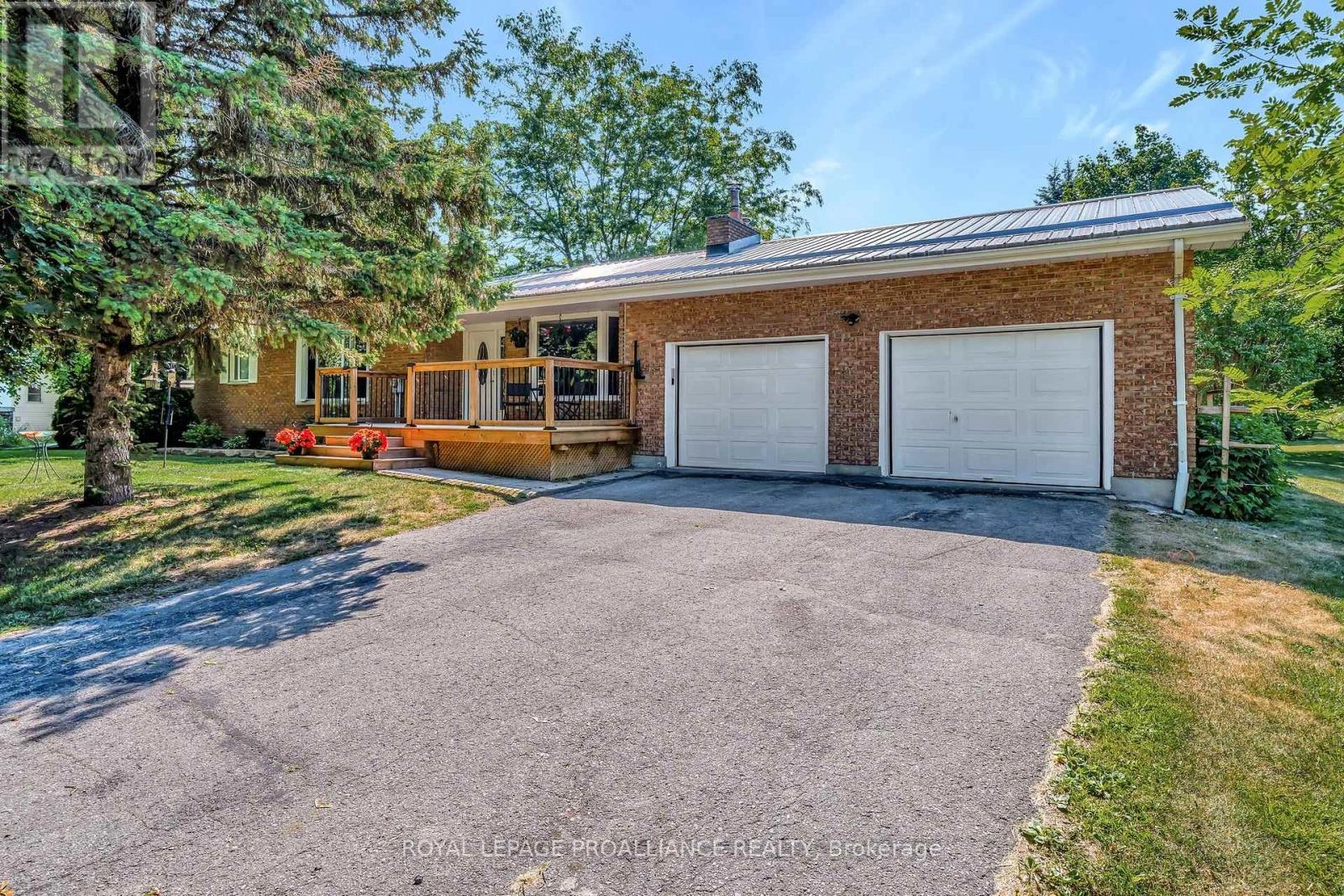 338 County Road 28, Prince Edward County, Ontario  K8N 4Z7 - Photo 1 - X12270786