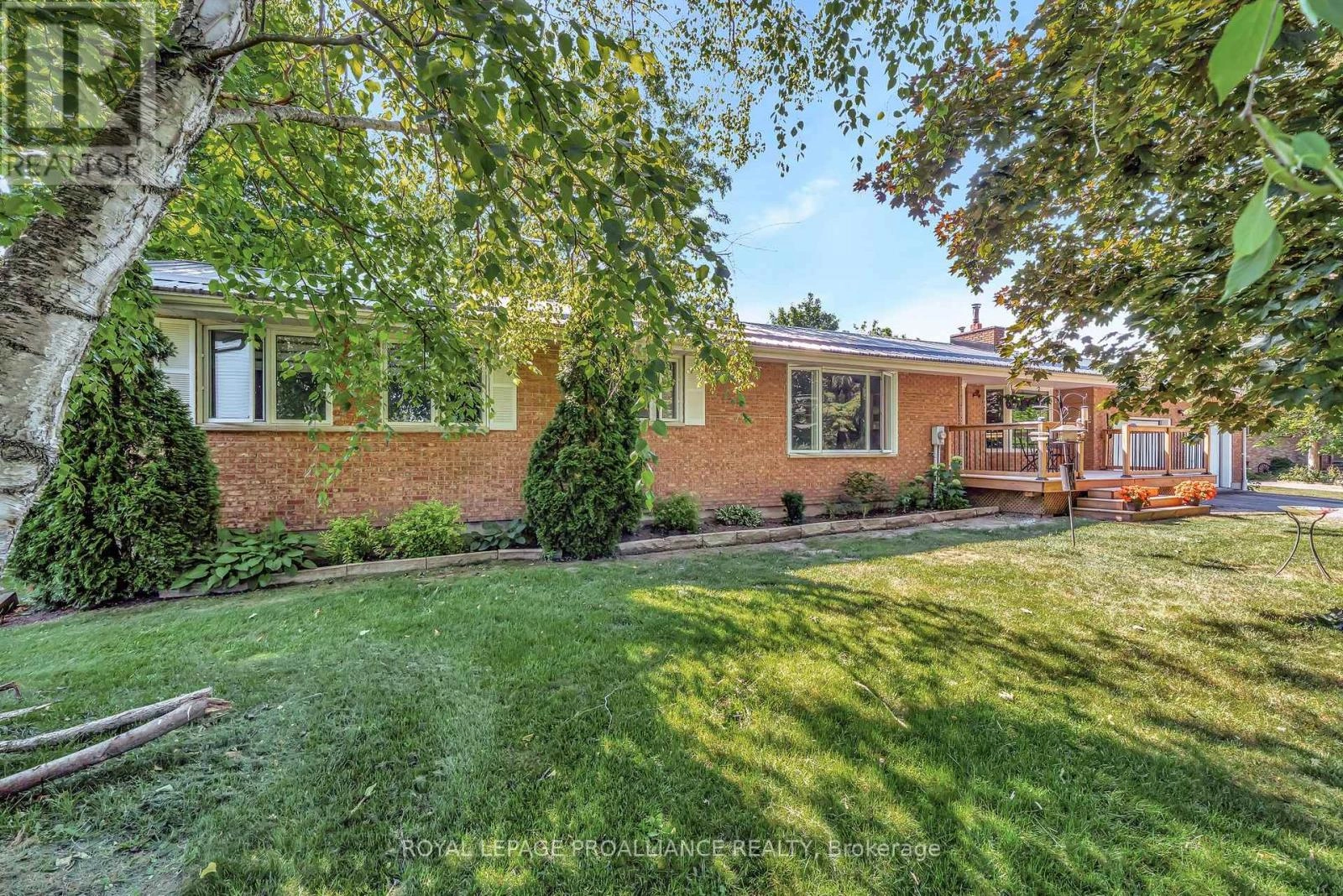 338 County Road 28, Prince Edward County, Ontario  K8N 4Z7 - Photo 2 - X12270786