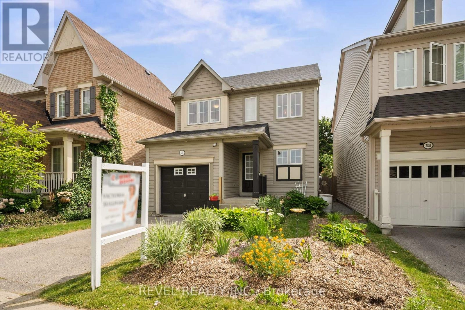 2257 Winlord Place, Oshawa, Ontario  L1L 0B7 - Photo 1 - E12271047