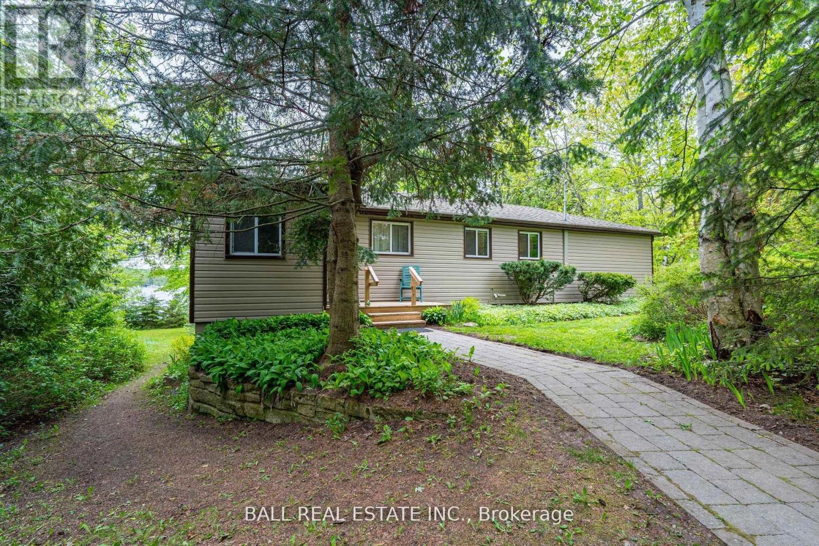 72 Hill Drive, Trent Lakes, Ontario  K0L 1J0 - Photo 2 - X12270982