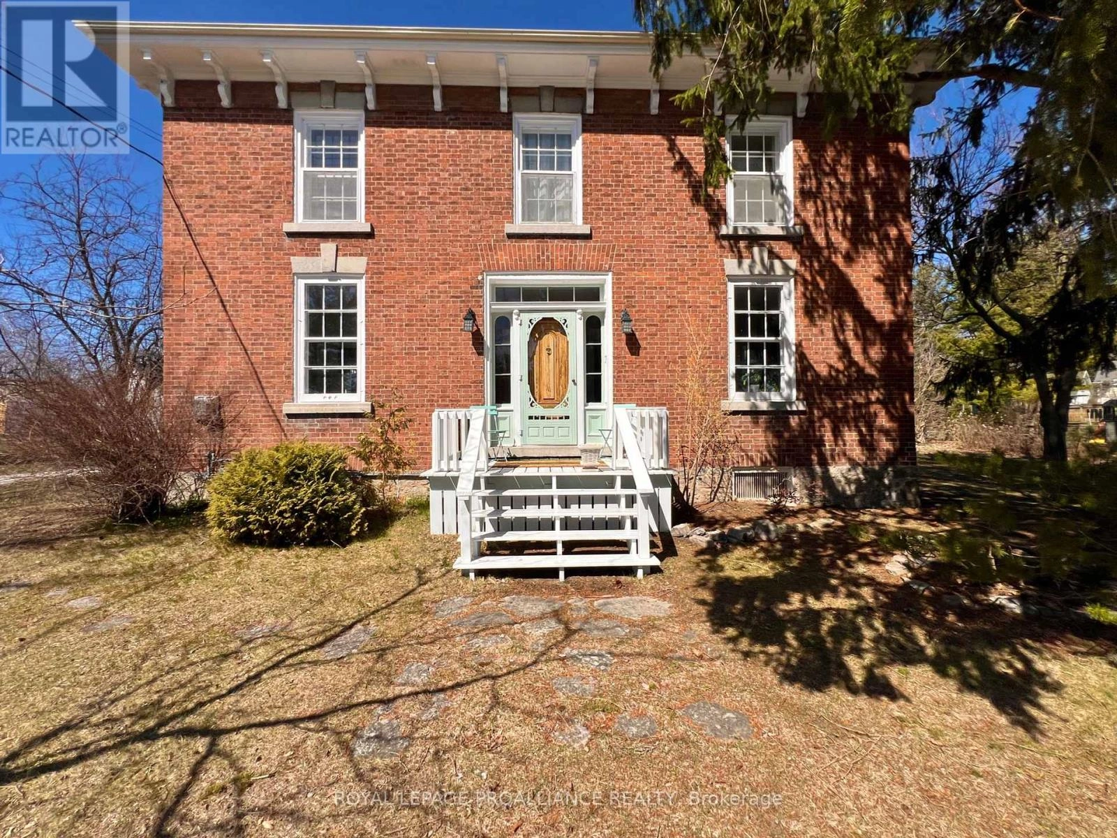 374 Bloomfield Main Street, Prince Edward County, Ontario  K0K 1G0 - Photo 3 - X12271083