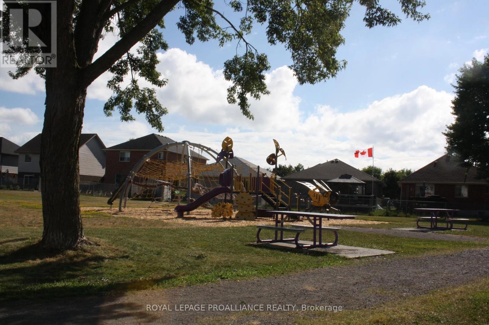 75 - 25 Tracey Park Drive, Belleville, Ontario  K8P 4R4 - Photo 3 - X12271261