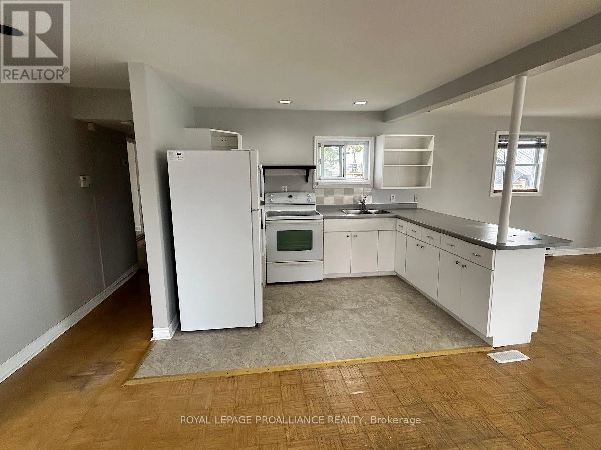 133 Main Street, Prince Edward County, Ontario  K0K 3L0 - Photo 2 - X12271469