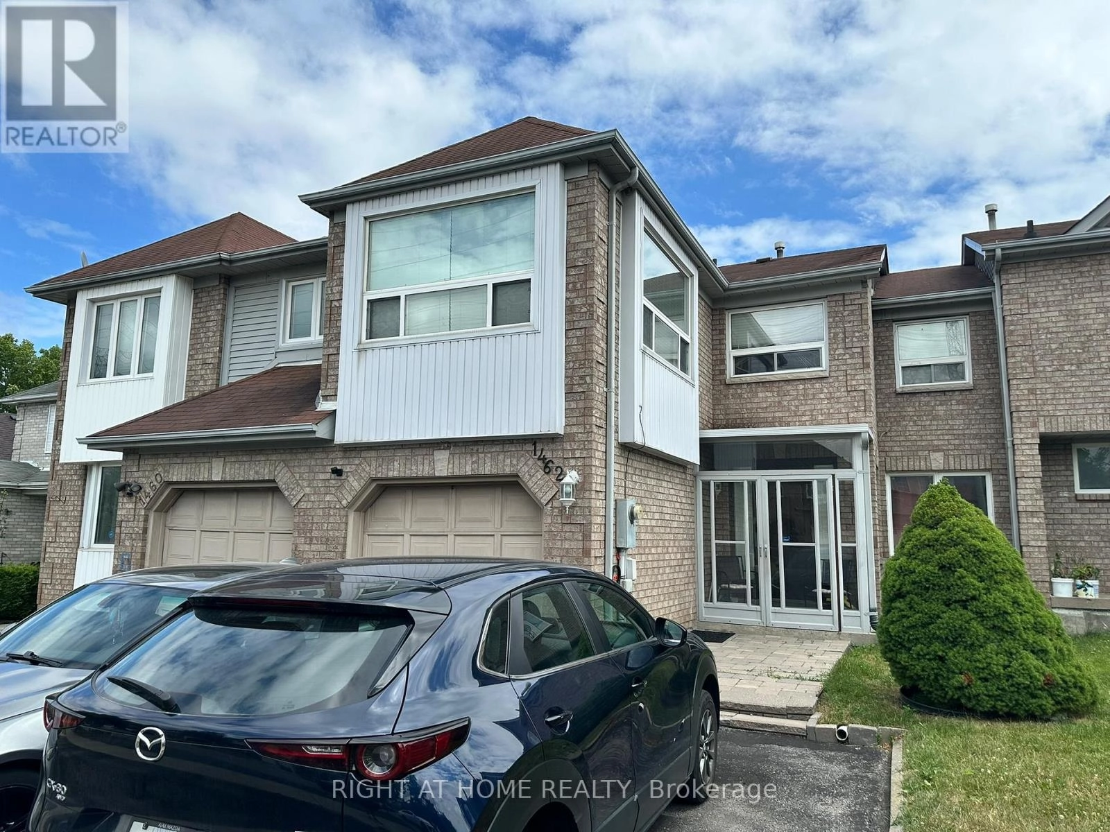 1462 Major Oaks Road, Pickering, Ontario  L1X 2N5 - Photo 2 - E12272049
