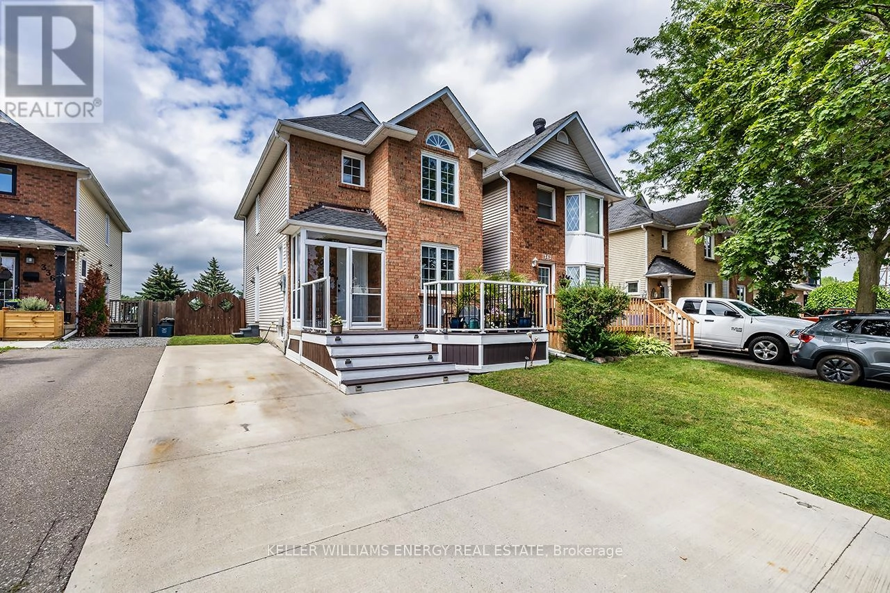 340 Pompano Court, Oshawa, Ontario  L1K 1M9 - Photo 2 - E12272433