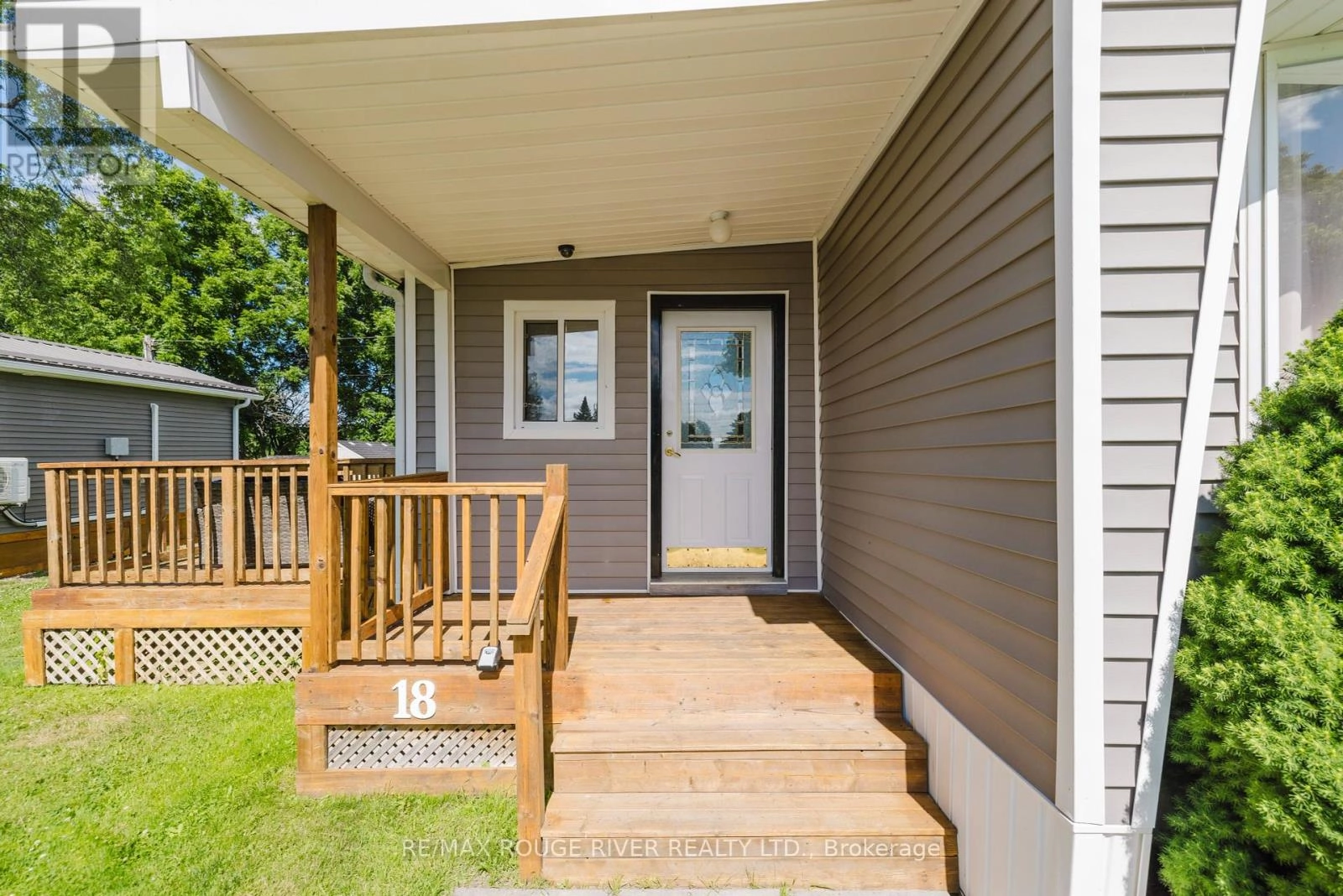 18 Basher Drive, Hamilton Township, Ontario  K9A 4J7 - Photo 2 - X12272390