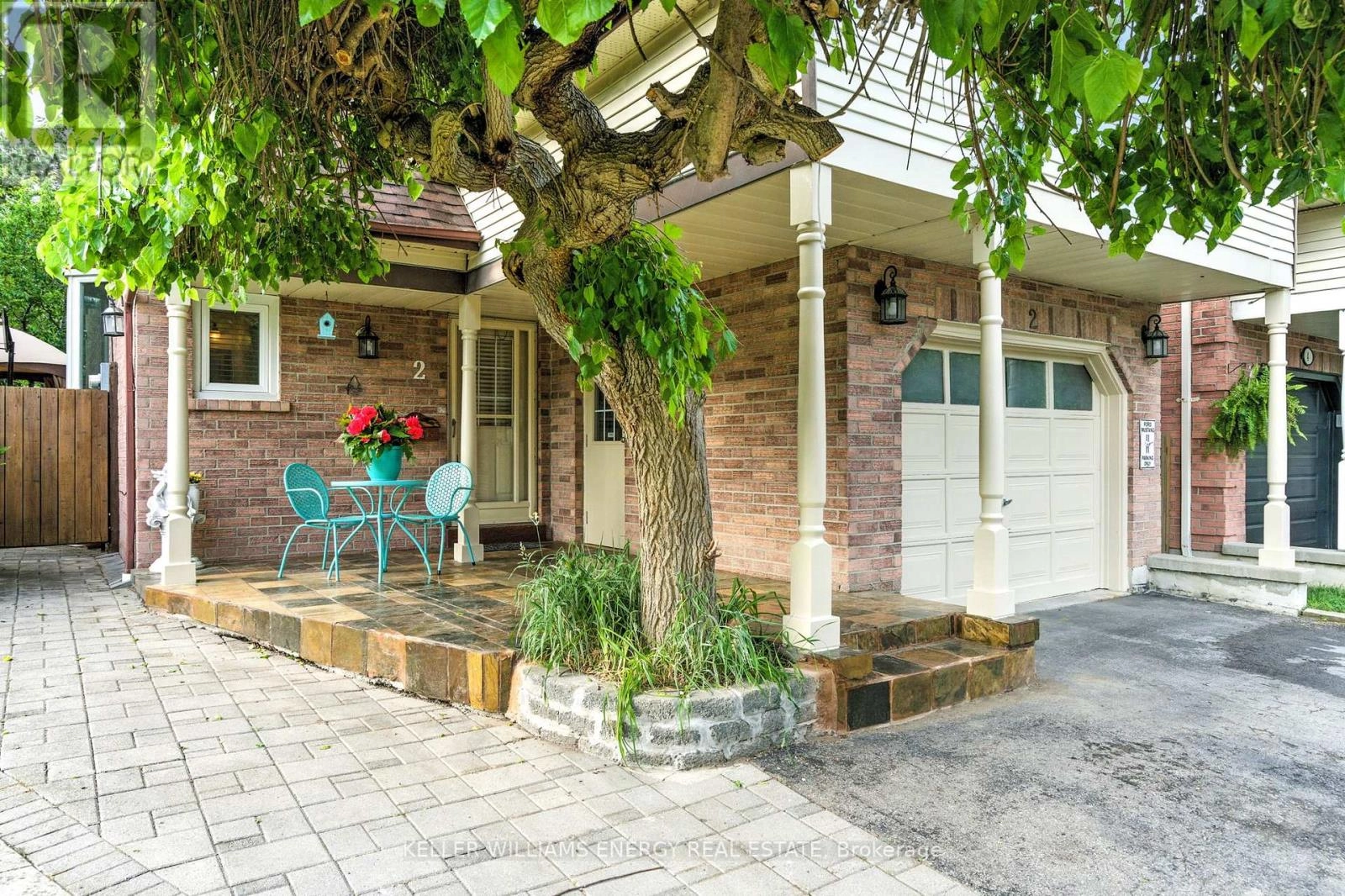2 Henderson Drive, Whitby, Ontario  L1N 7Y2 - Photo 2 - E12272636