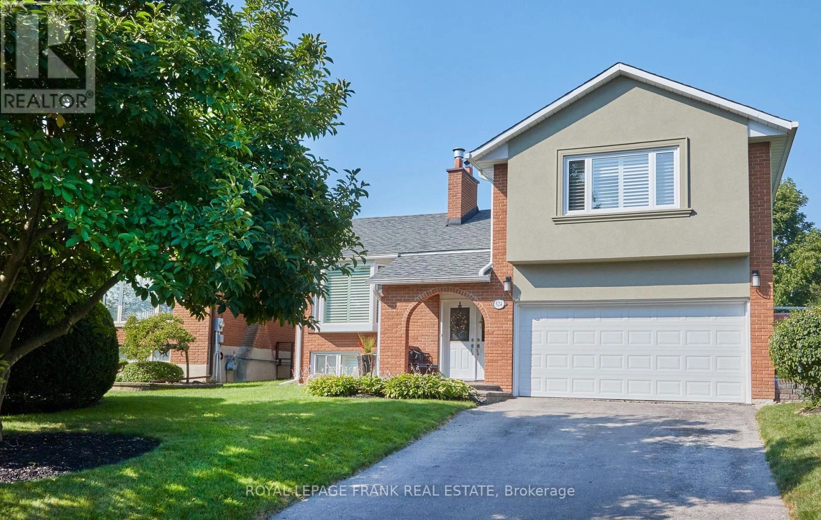 524 Centre Street N, Whitby, Ontario  L1N 4T6 - Photo 2 - E12272707