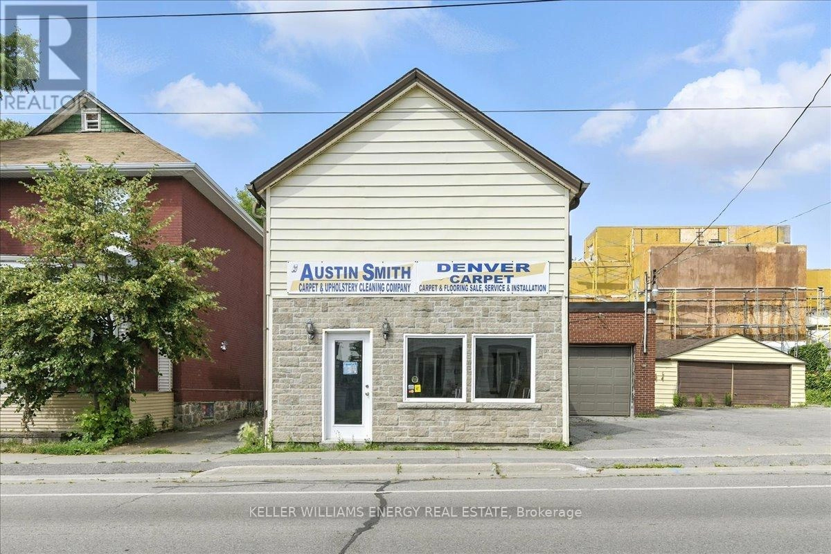 174 Mary Street N, Oshawa, Ontario  L1G 5C2 - Photo 1 - E12272876
