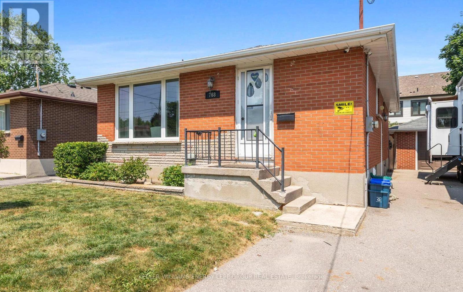 768 Olive Avenue, Oshawa, Ontario  L1H 2S3 - Photo 3 - E12273024