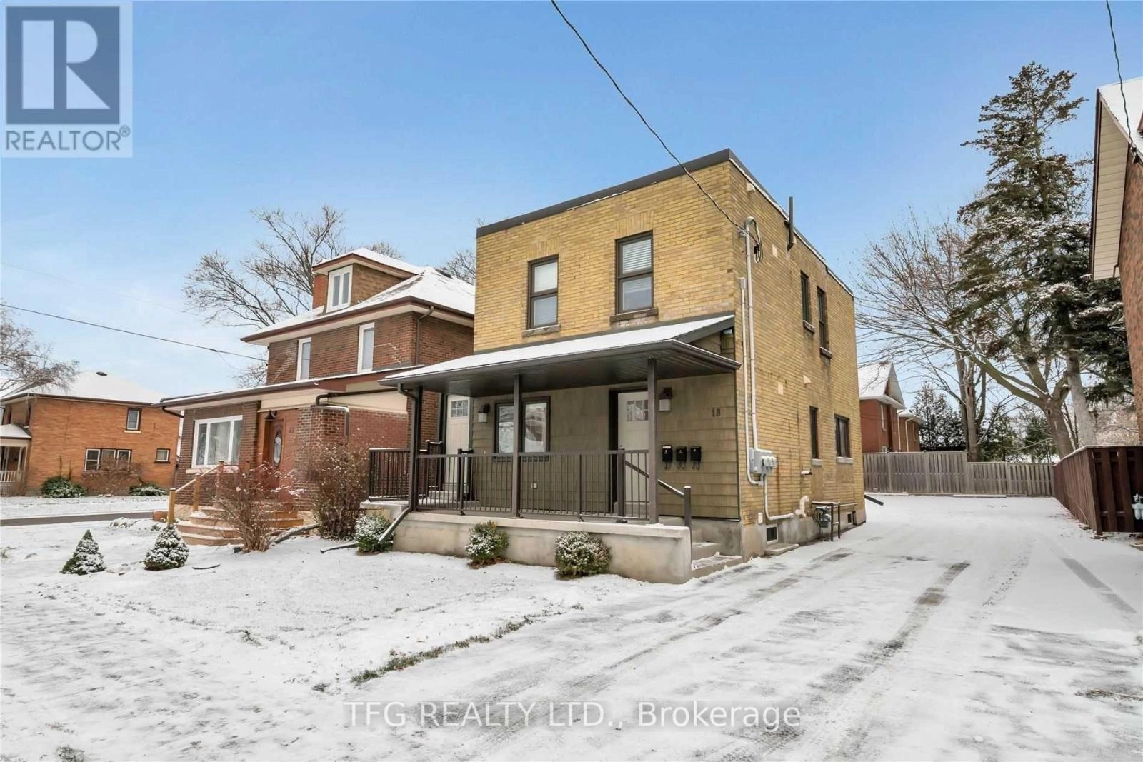 18 Mclaughlin Boulevard, Oshawa, Ontario  L1G 2N8 - Photo 1 - E12273032