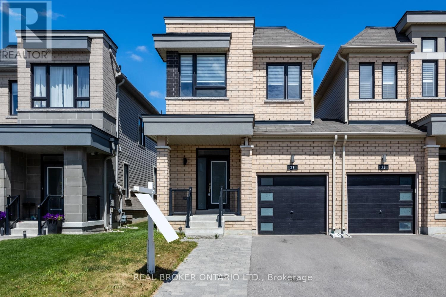 27 Cryderman Lane, Clarington, Ontario  L1C 2W3 - Photo 1 - E12273070