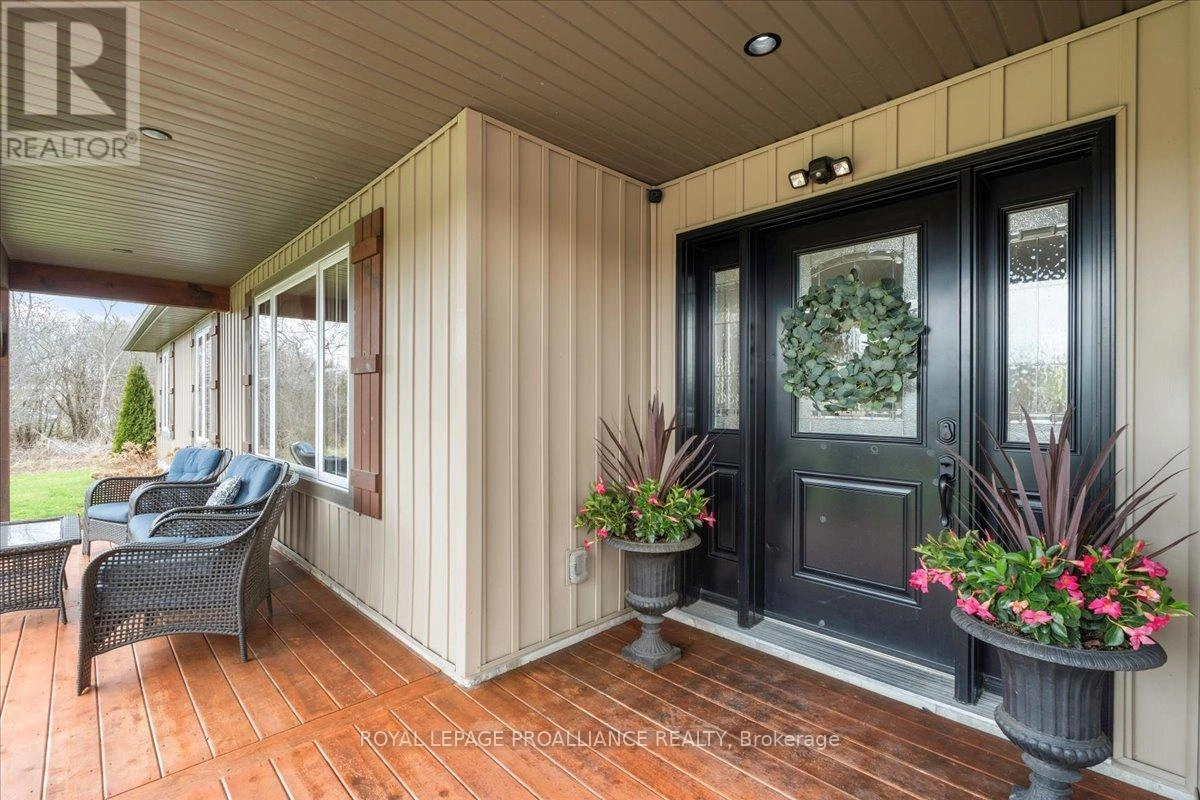 264 Glen Miller Road, Quinte West, Ontario  K8V 5P8 - Photo 3 - X12273058