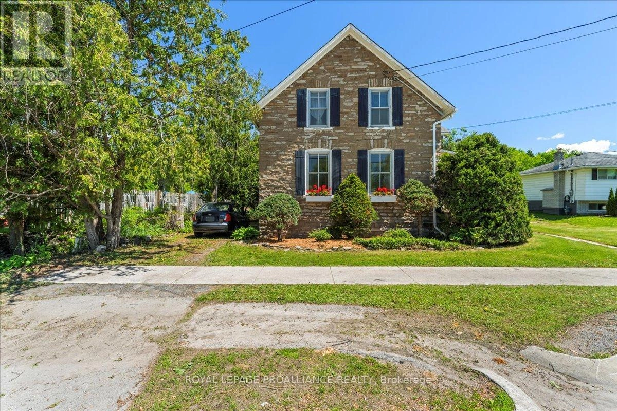 583 Moira Street, Tweed, Ontario  K0K 3J0 - Photo 2 - X12272475