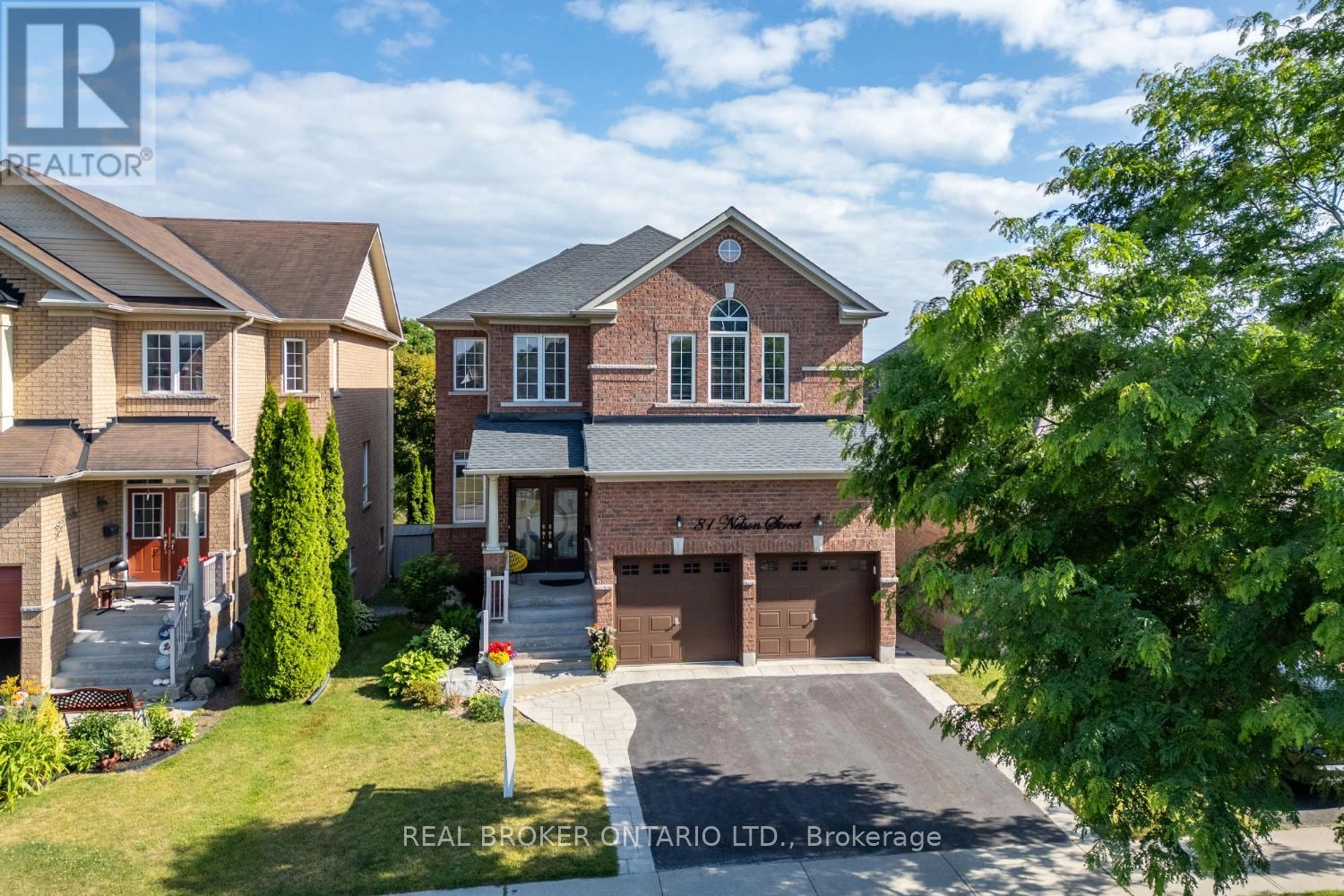 81 Nelson Street, Clarington, Ontario  L1C 0A7 - Photo 2 - E12273395