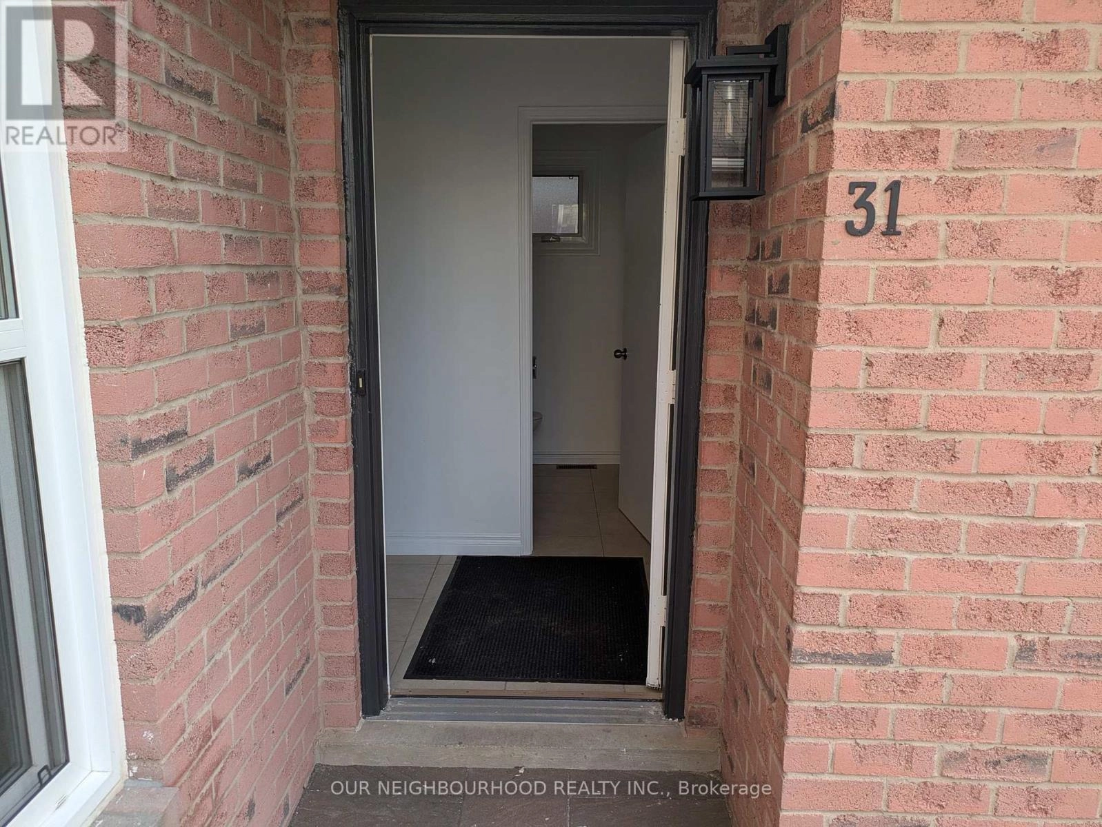 A - 31 Bingham Street, Richmond Hill, Ontario  L4C 8Y7 - Photo 2 - N12273460