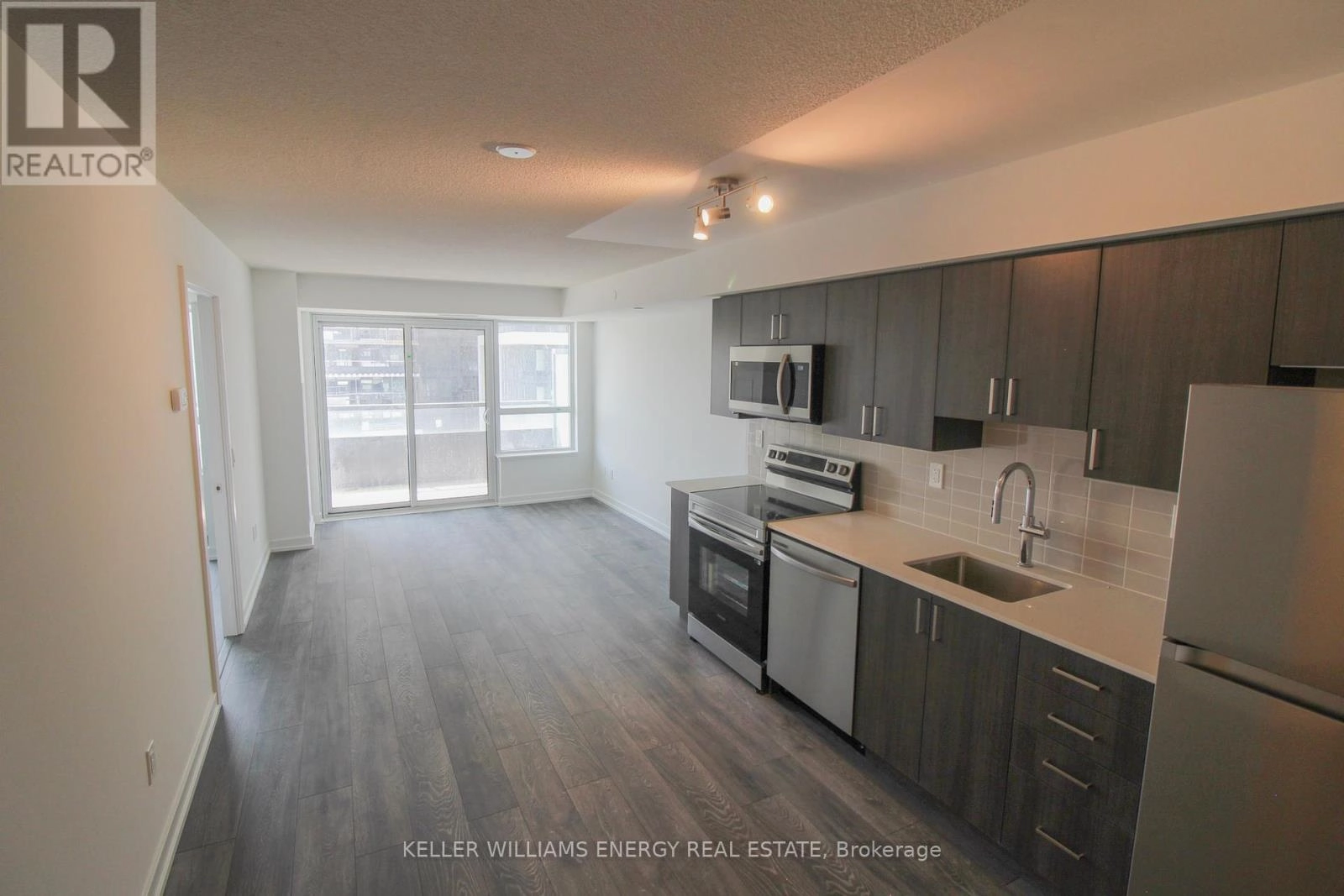 506 - 1455 Celebration Drive, Pickering, Ontario  L1W 0C3 - Photo 2 - E12273772