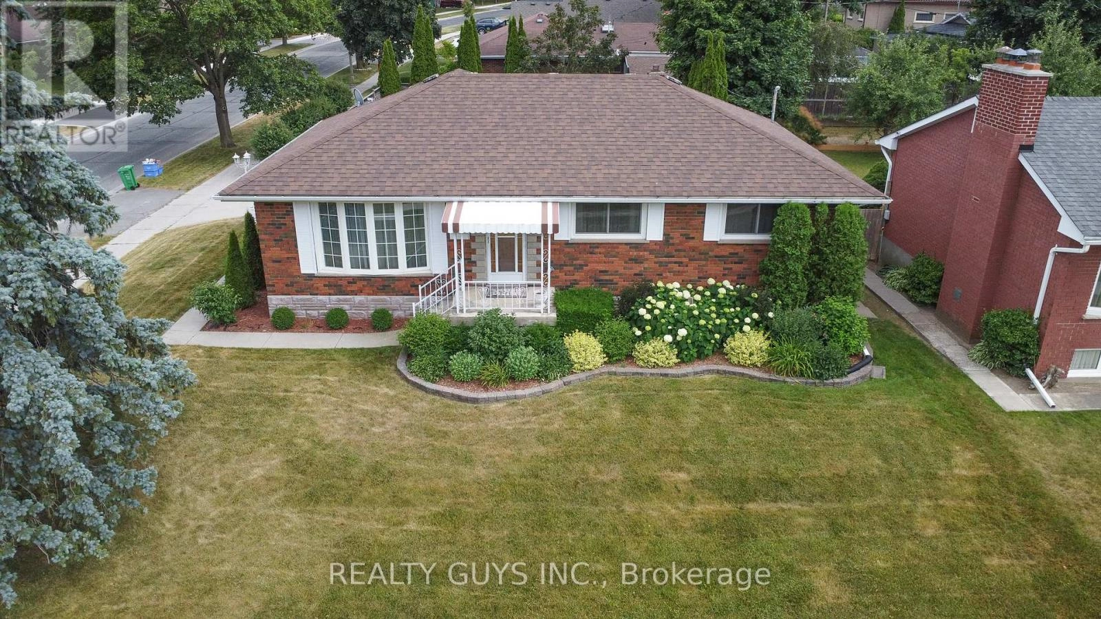 1066 Glebemount Crescent, Peterborough North, Ontario  K9H 6M3 - Photo 2 - X12273692