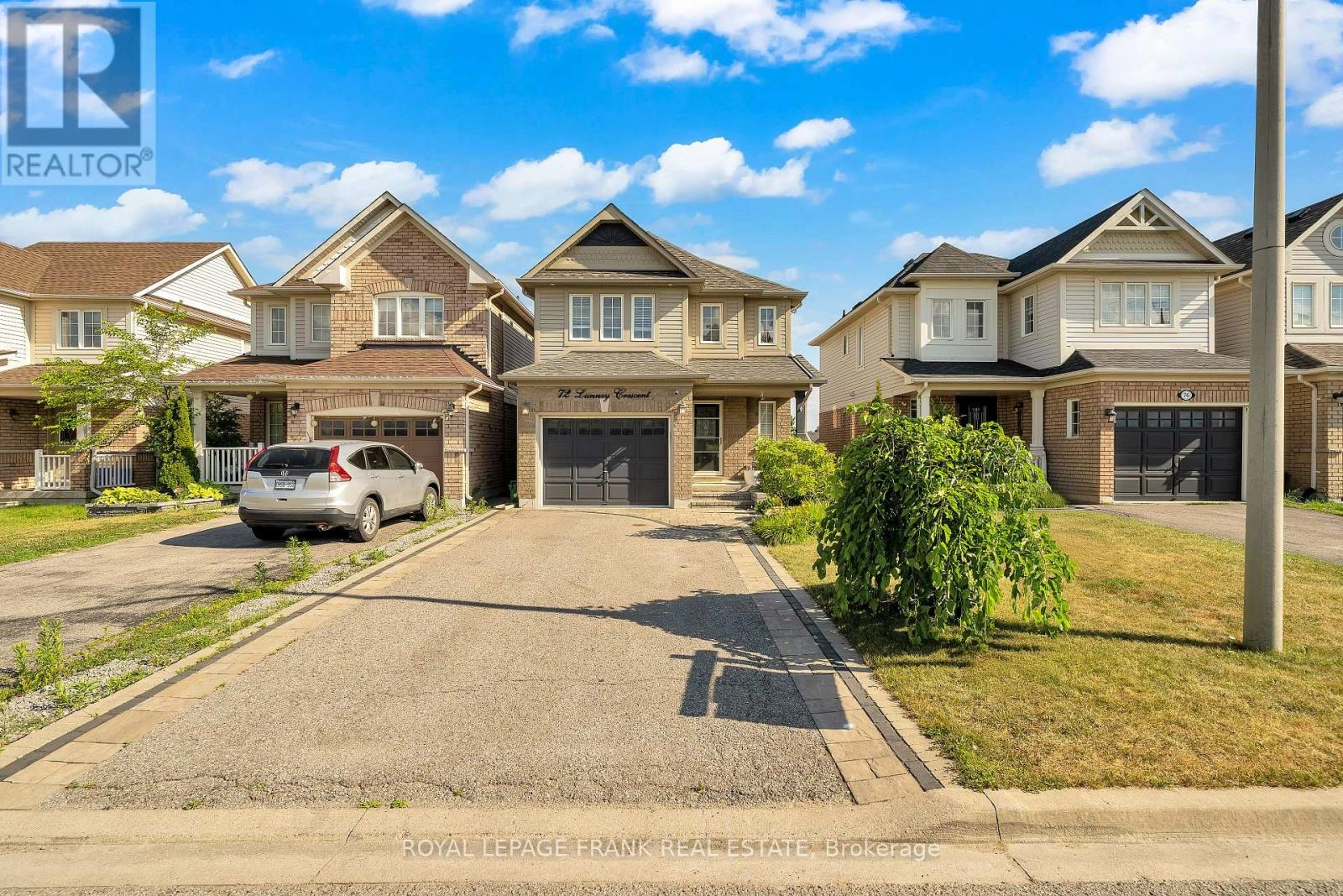 72 Lunney Crescent, Clarington, Ontario  L1C 5P1 - Photo 2 - E12274234