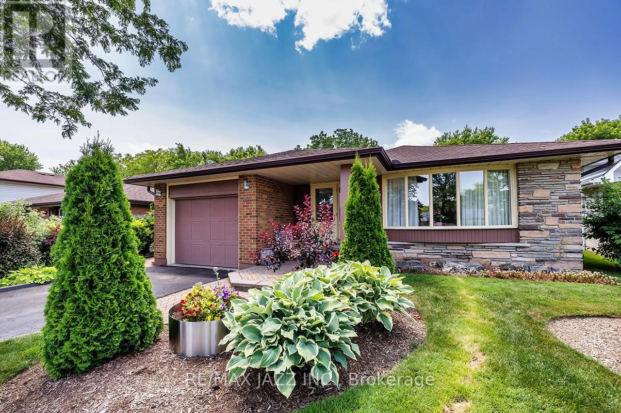 351 Orange Crescent, Oshawa, Ontario  L1G 5X2 - Photo 1 - E12274328