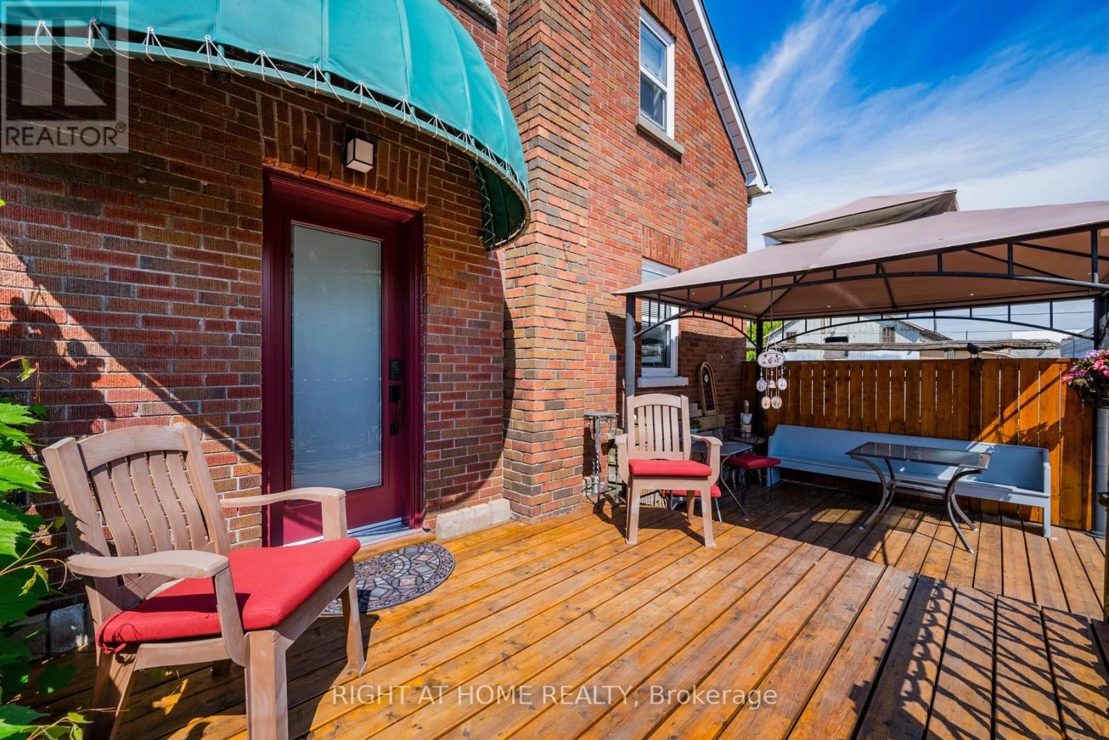 739 Albert Street, Oshawa, Ontario  L1H 4T7 - Photo 2 - E12274662