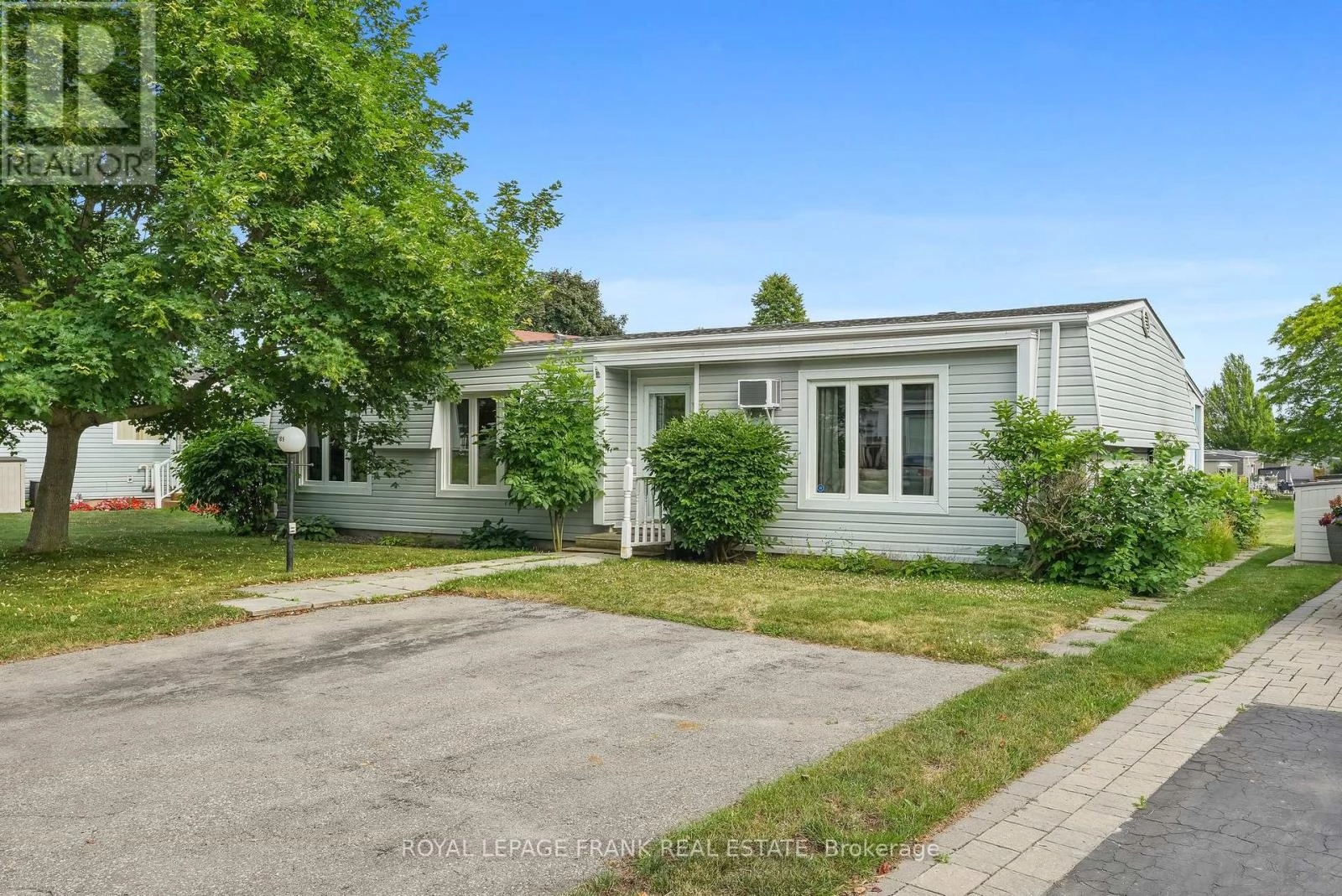 185 Wilmot Trail, Clarington, Ontario  L1B 1B9 - Photo 3 - E12274904