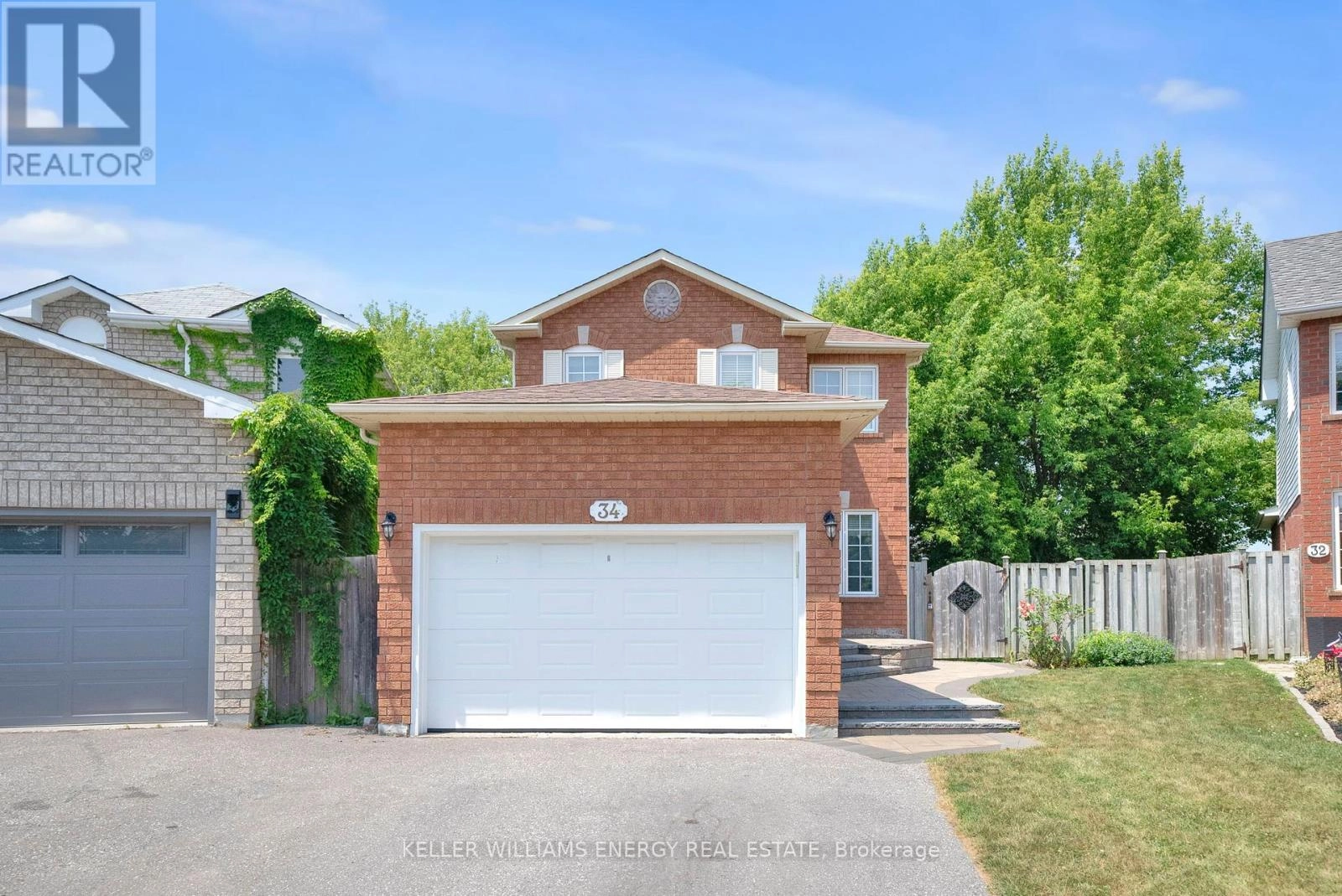 34 Hogan Crescent, Clarington, Ontario  L1C 4X9 - Photo 3 - E12275145