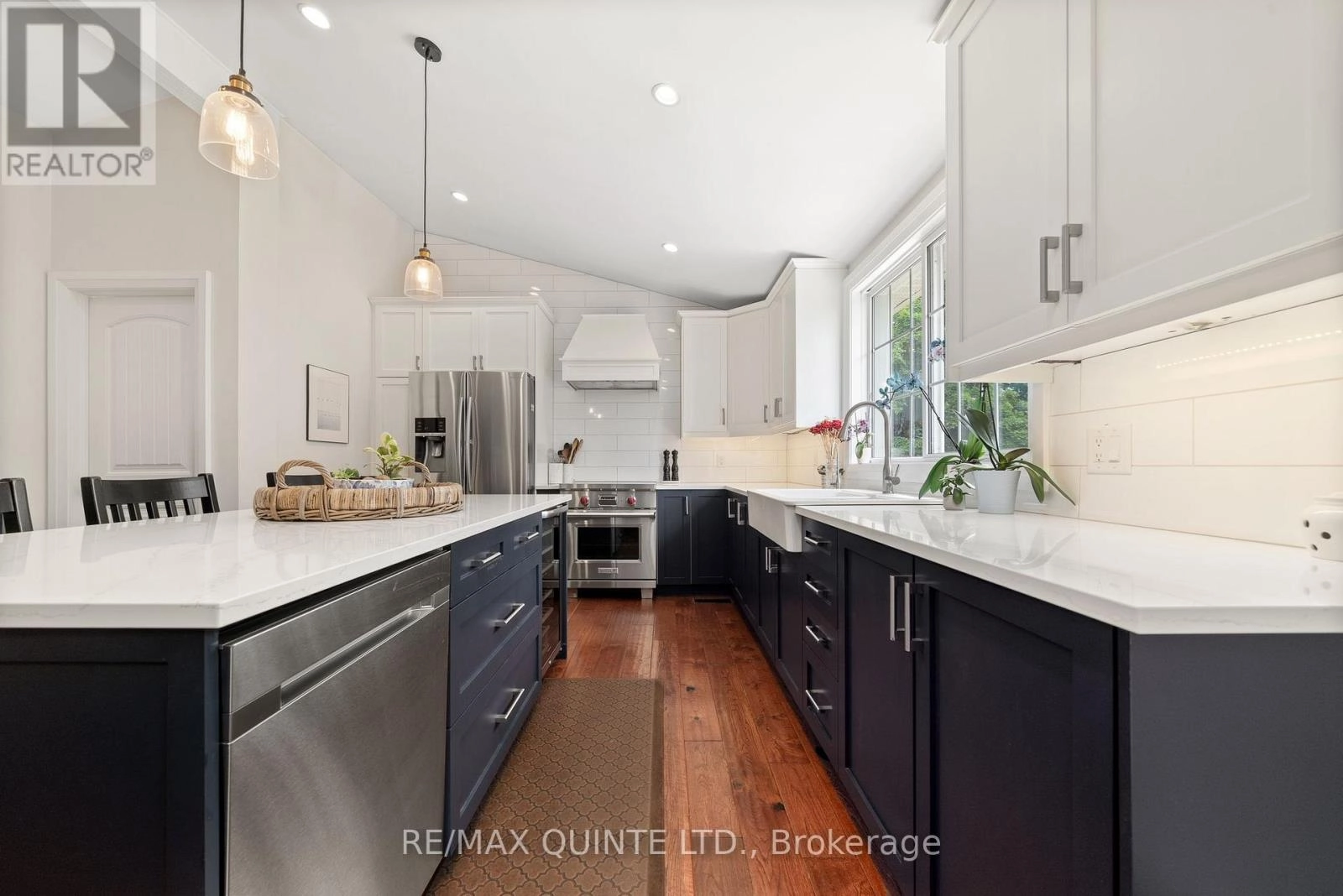 14 Eastern Avenue, Prince Edward County, Ontario  K8N 4Z1 - Photo 2 - X12273581