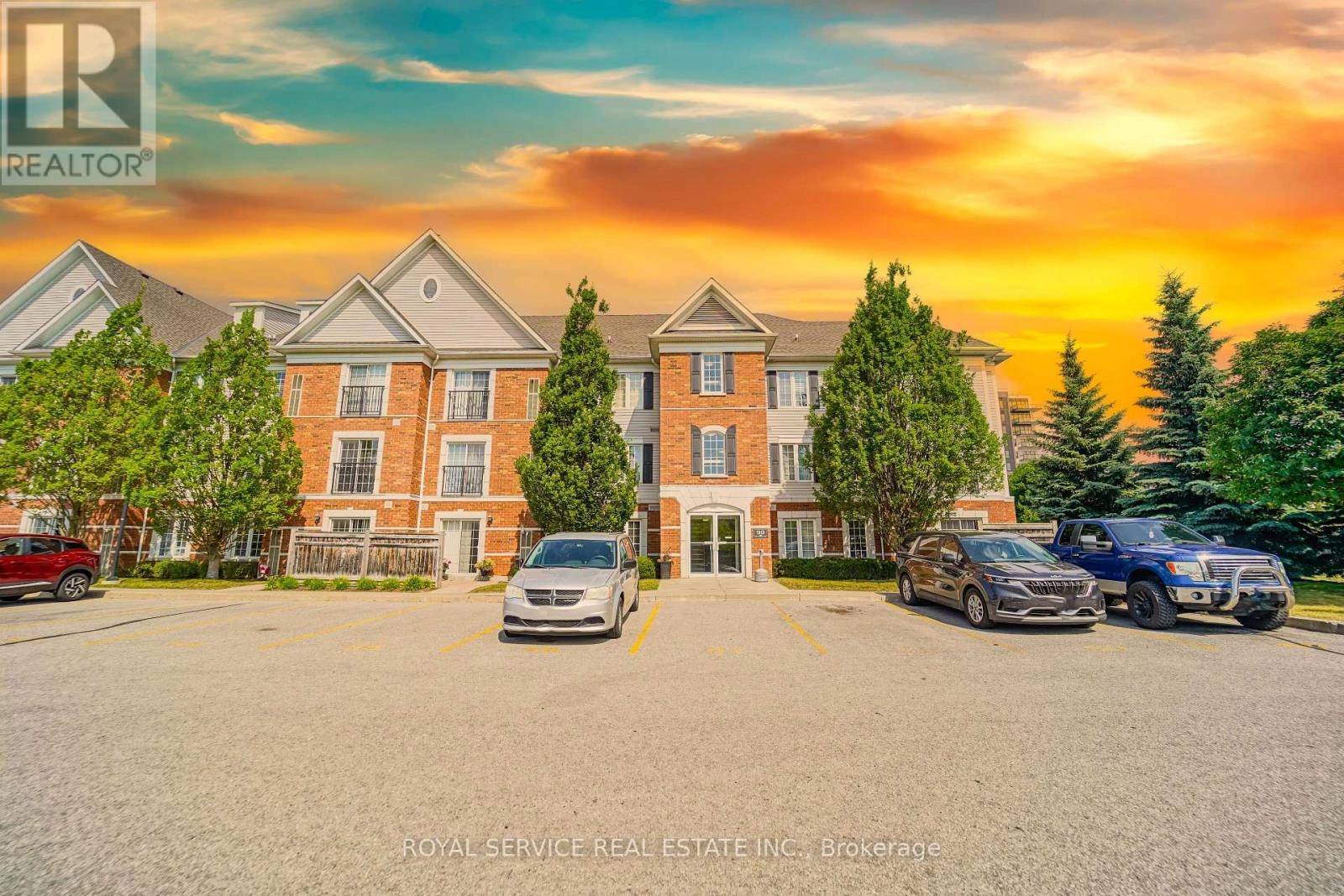 207 - 90 Aspen Springs Drive, Clarington, Ontario  L1C 5N3 - Photo 1 - E12275321