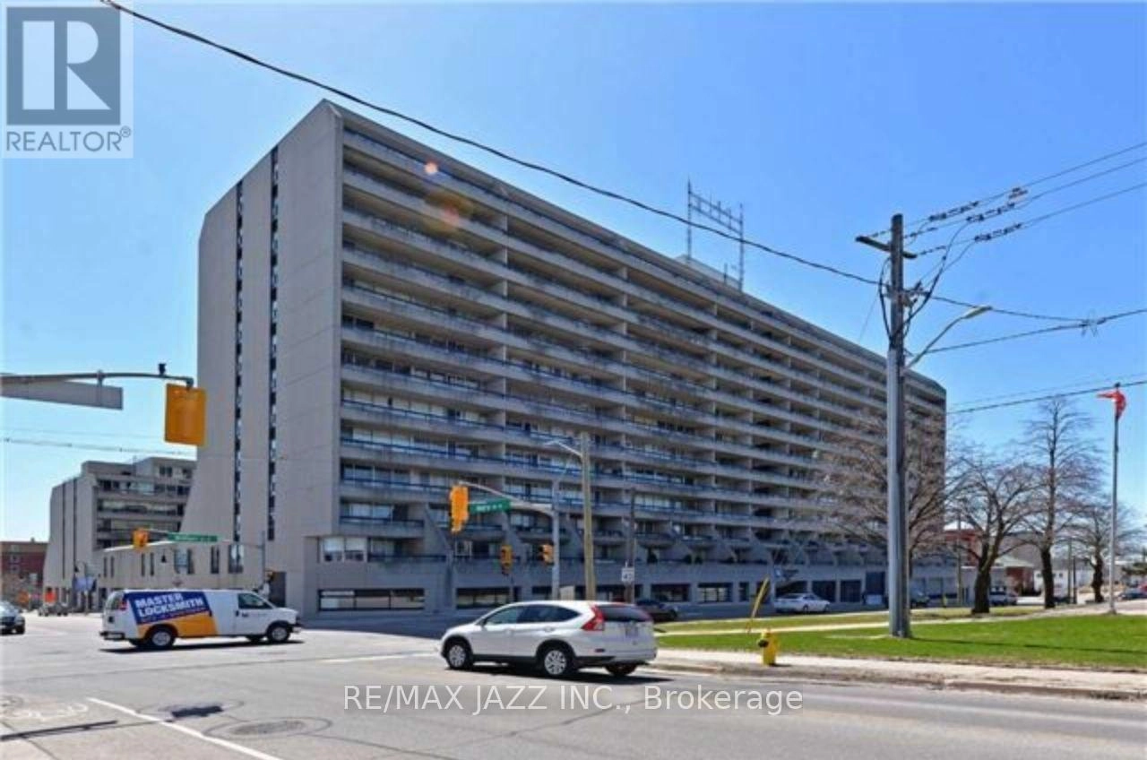 716 - 55 William Street E, Oshawa, Ontario  L1G 7C9 - Photo 1 - E12275497