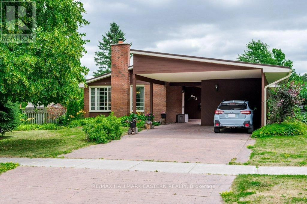 823 Wedgewood Court, Peterborough West, Ontario  K9J 7T8 - Photo 3 - X12275435