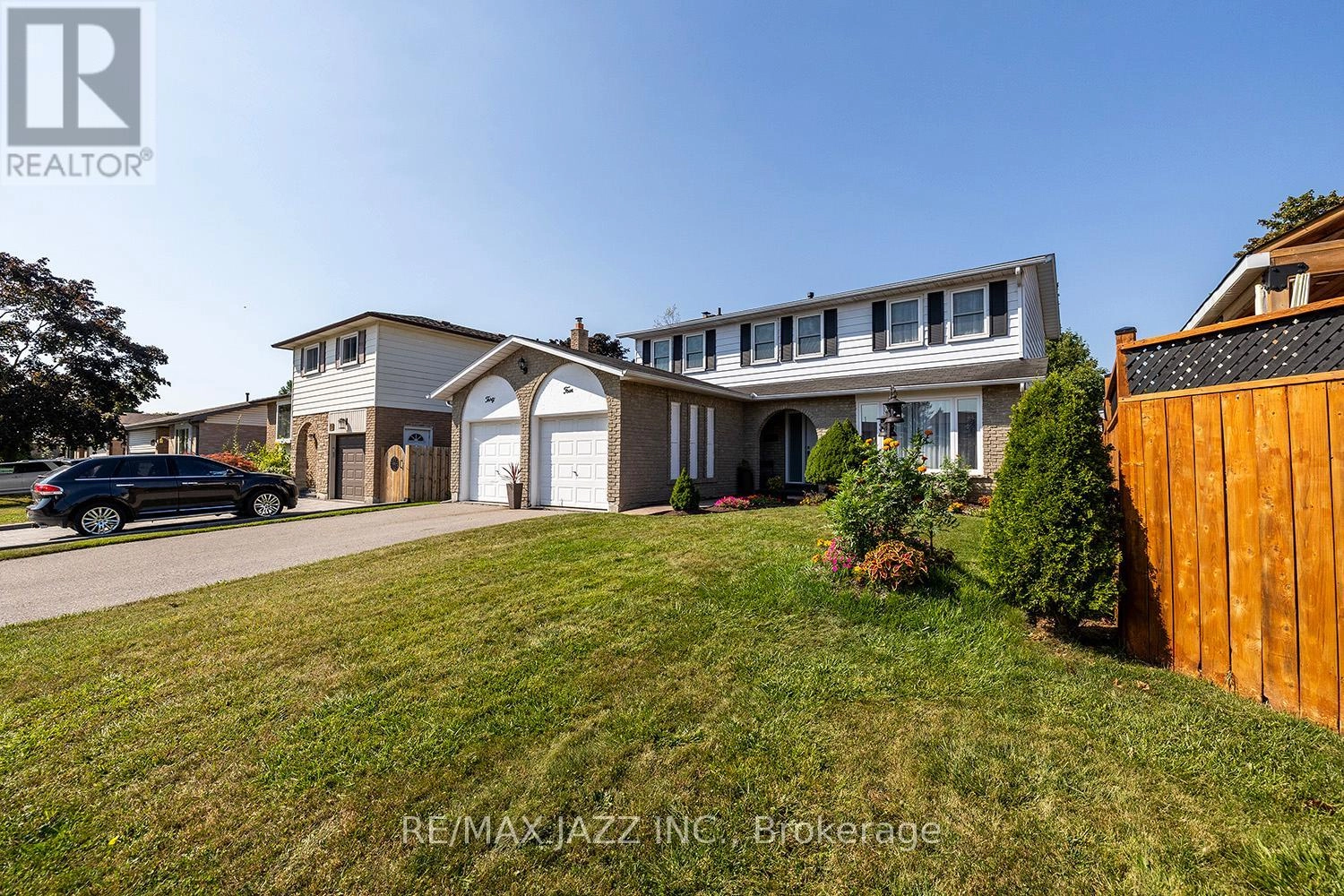 34 Rhonda Boulevard, Clarington, Ontario  L1C 3W5 - Photo 1 - E12275729