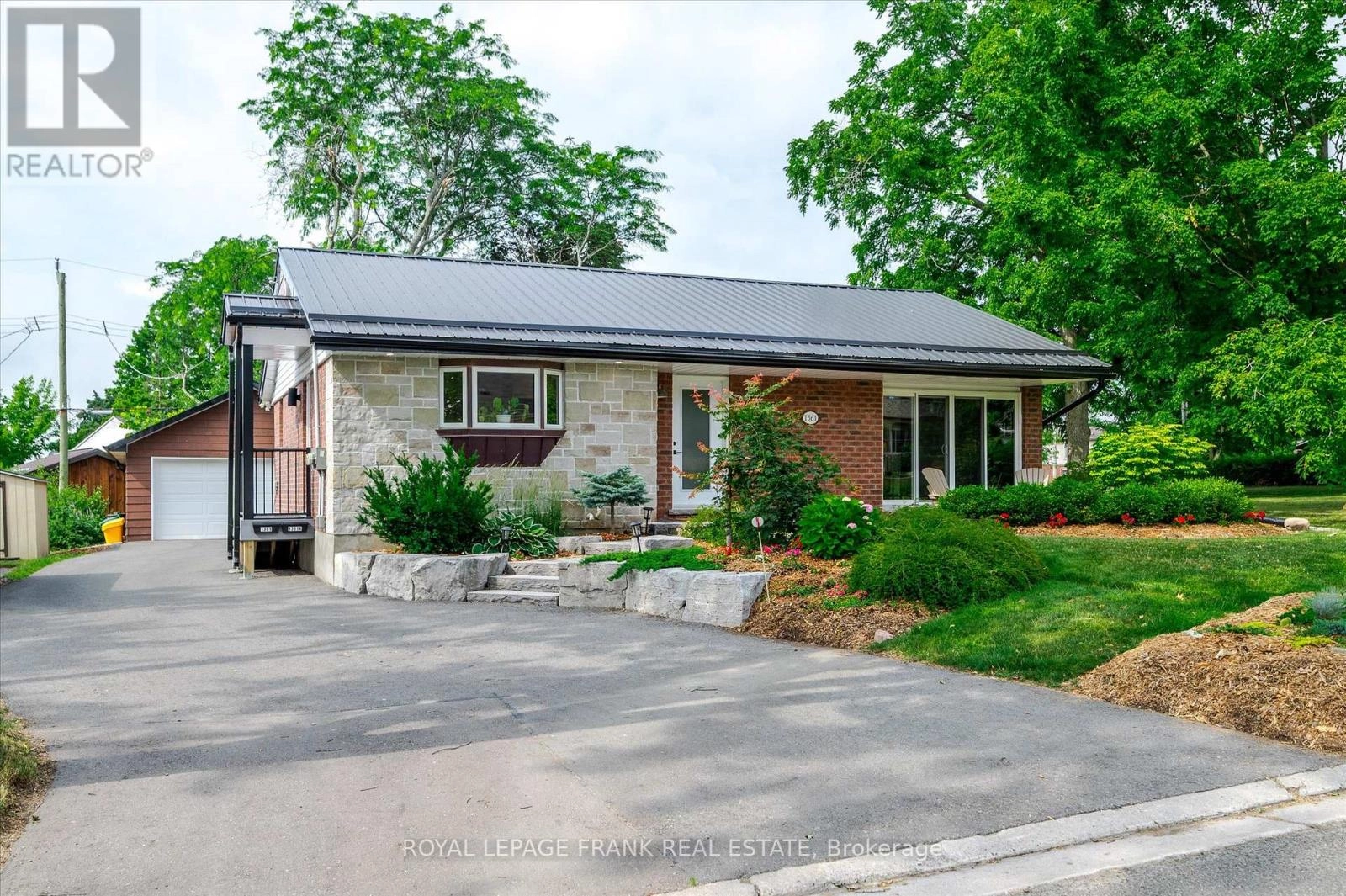 1361 Holloway Drive, Peterborough Central, Ontario  K9J 6G1 - Photo 2 - X12276179