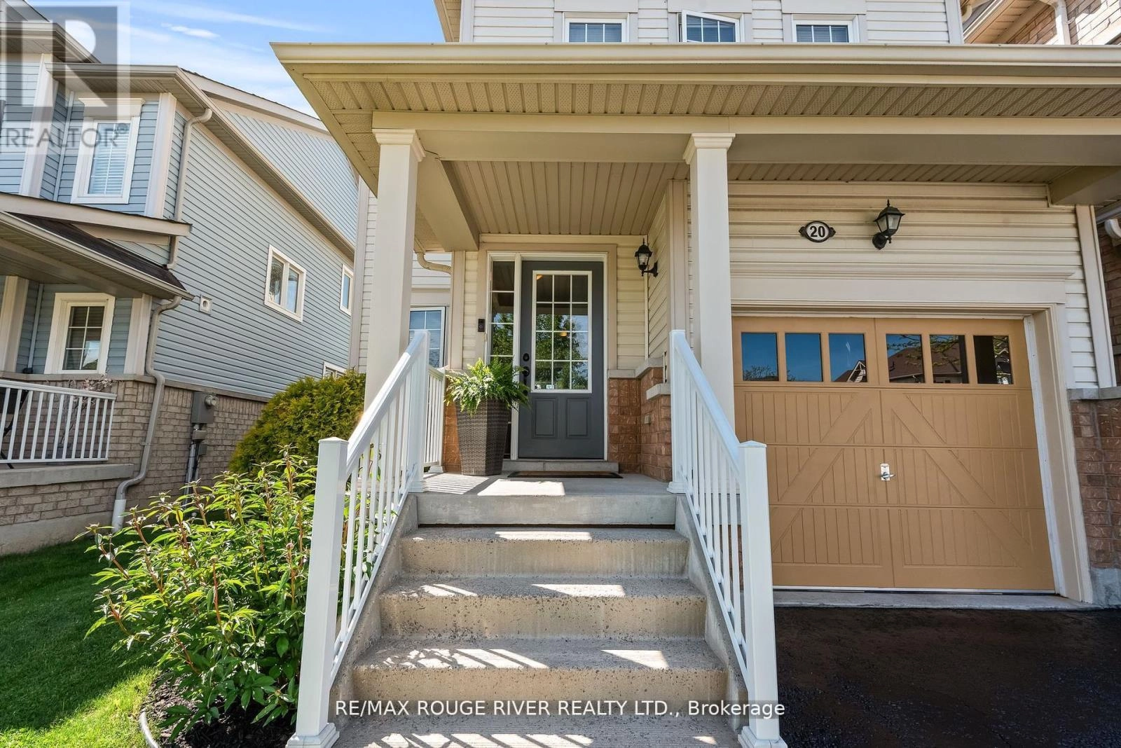 20 Gallimere Court, Whitby, Ontario  L1N 0J5 - Photo 2 - E12276387