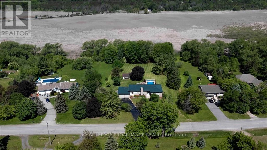 267 County Road 28, Prince Edward County, Ontario  K8N 4Z7 - Photo 2 - X12273076
